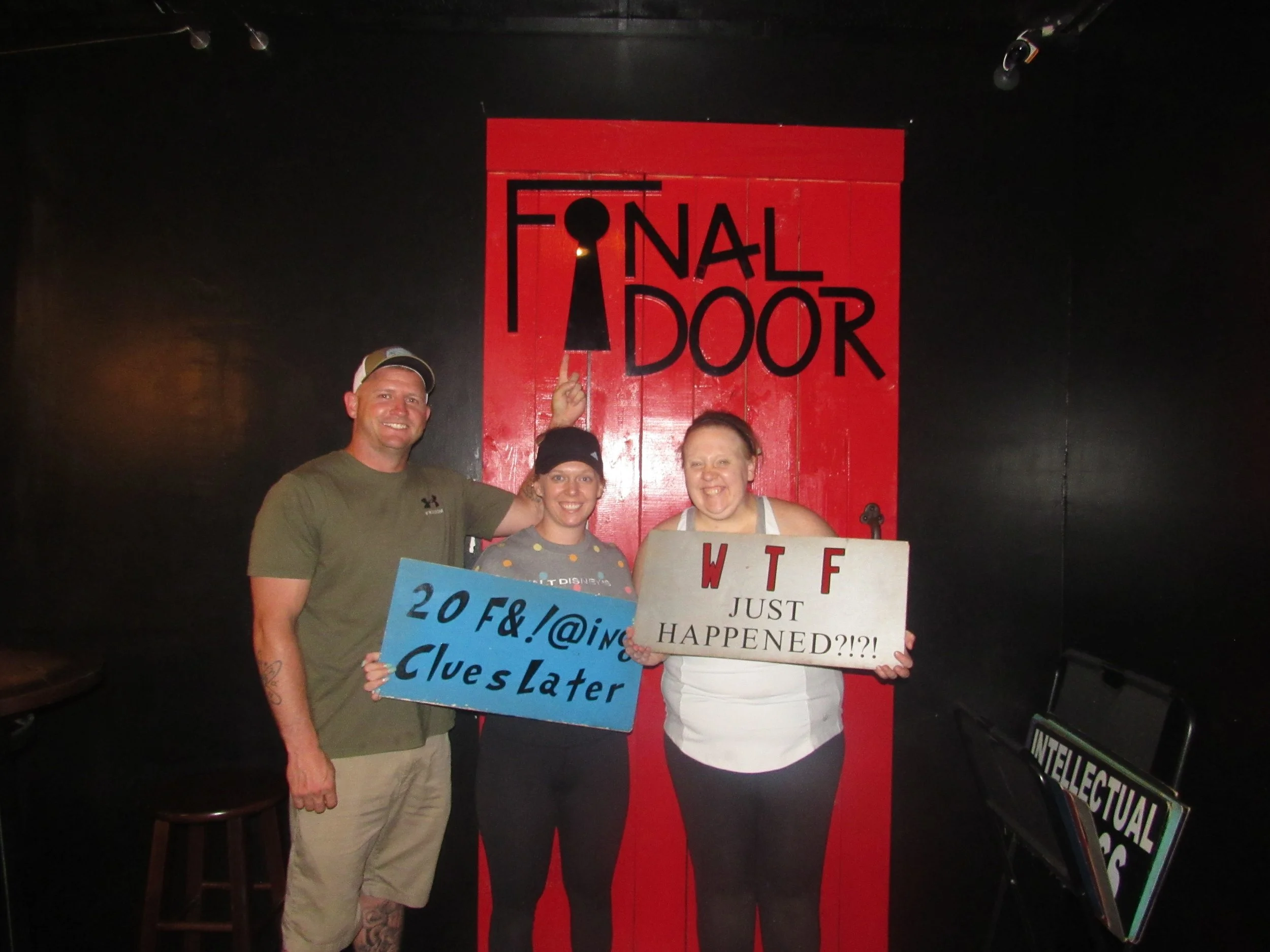 the-final-door-escape-room-columbia-sc-team-photos-08-12-23 (16).JPG