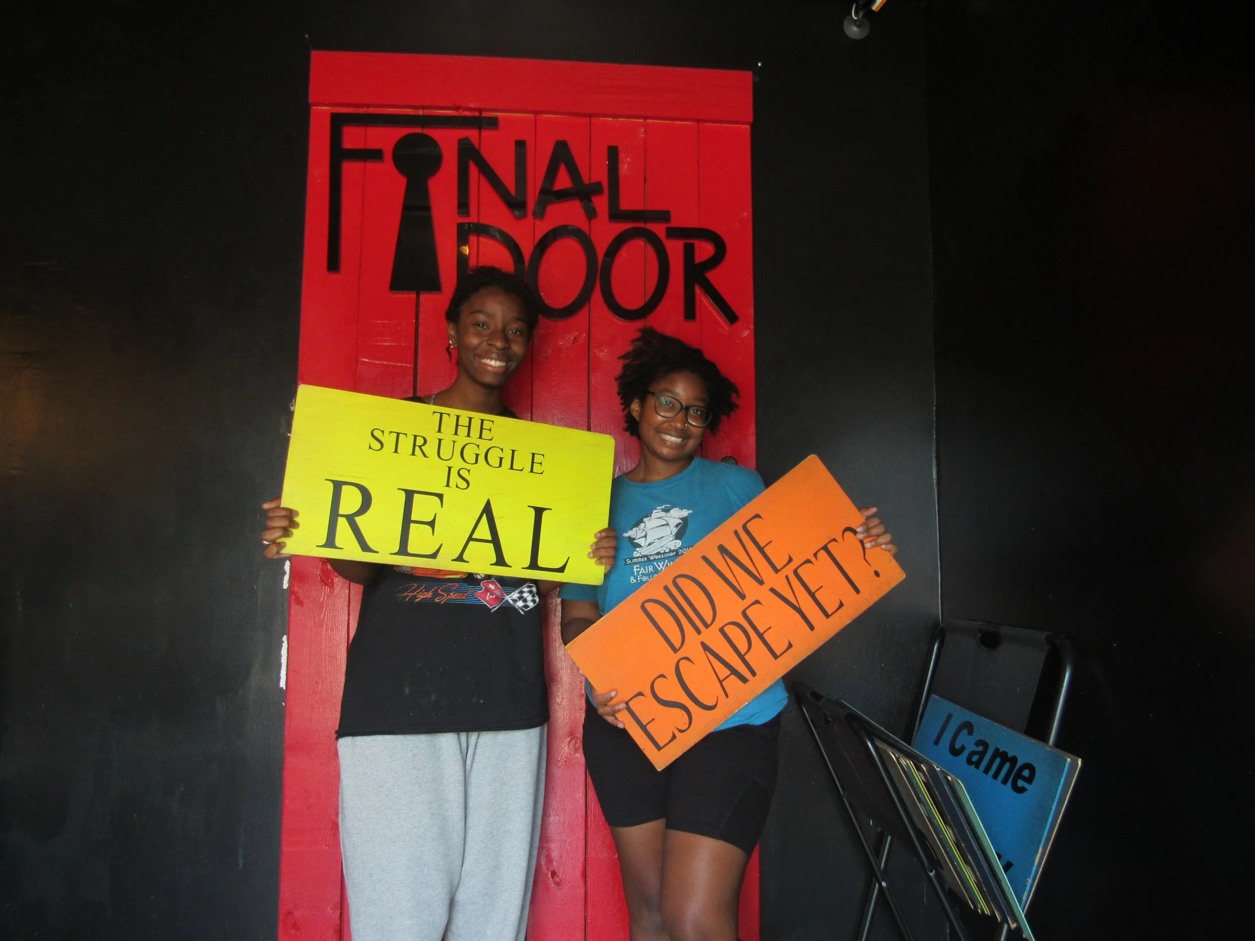 the-final-door-escape-room-columbia-sc-team-photos-08-18-23 (1).JPG