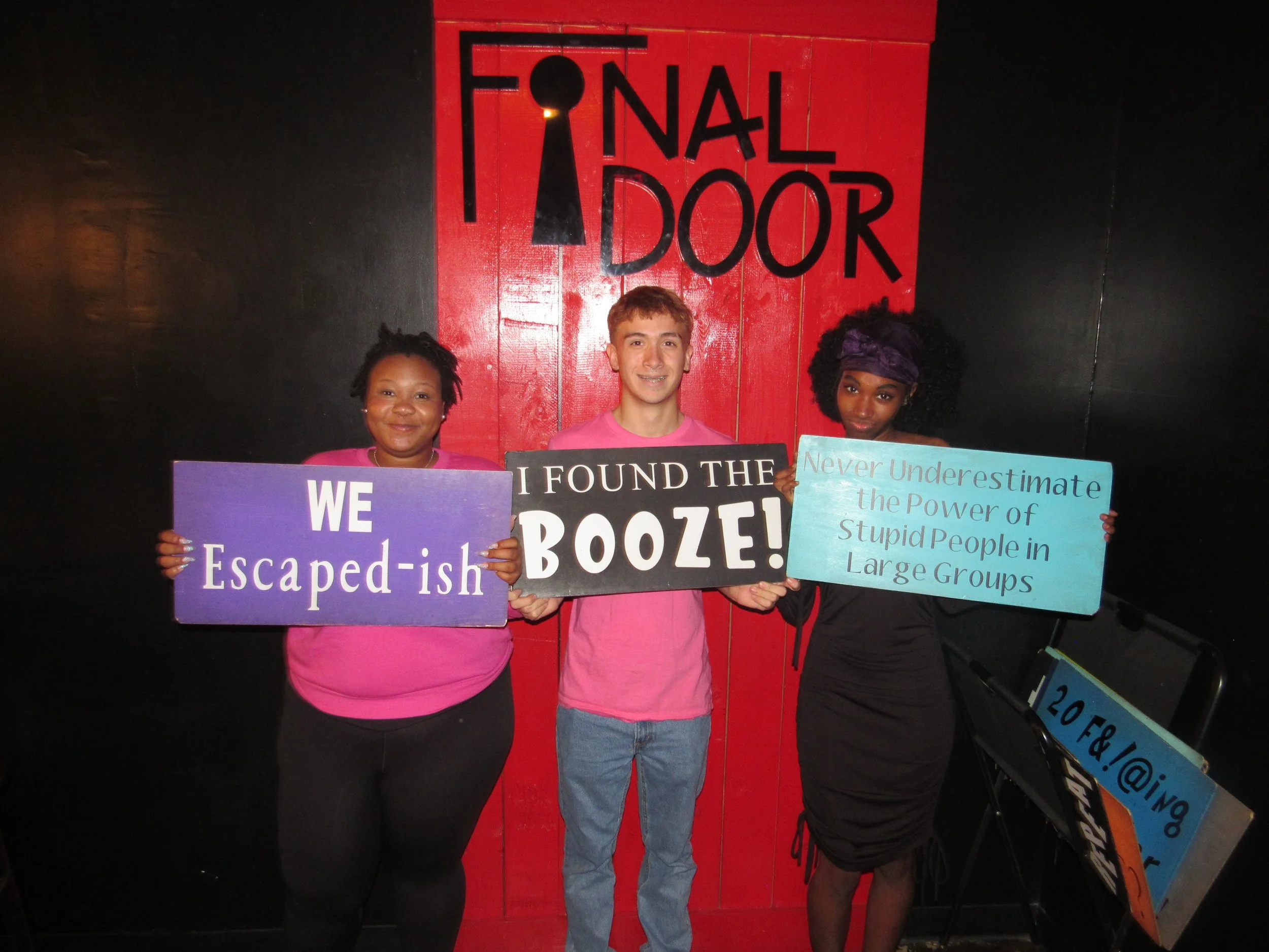 the-final-door-escape-room-columbia-sc-team-photos-08-28-23 (3).JPG