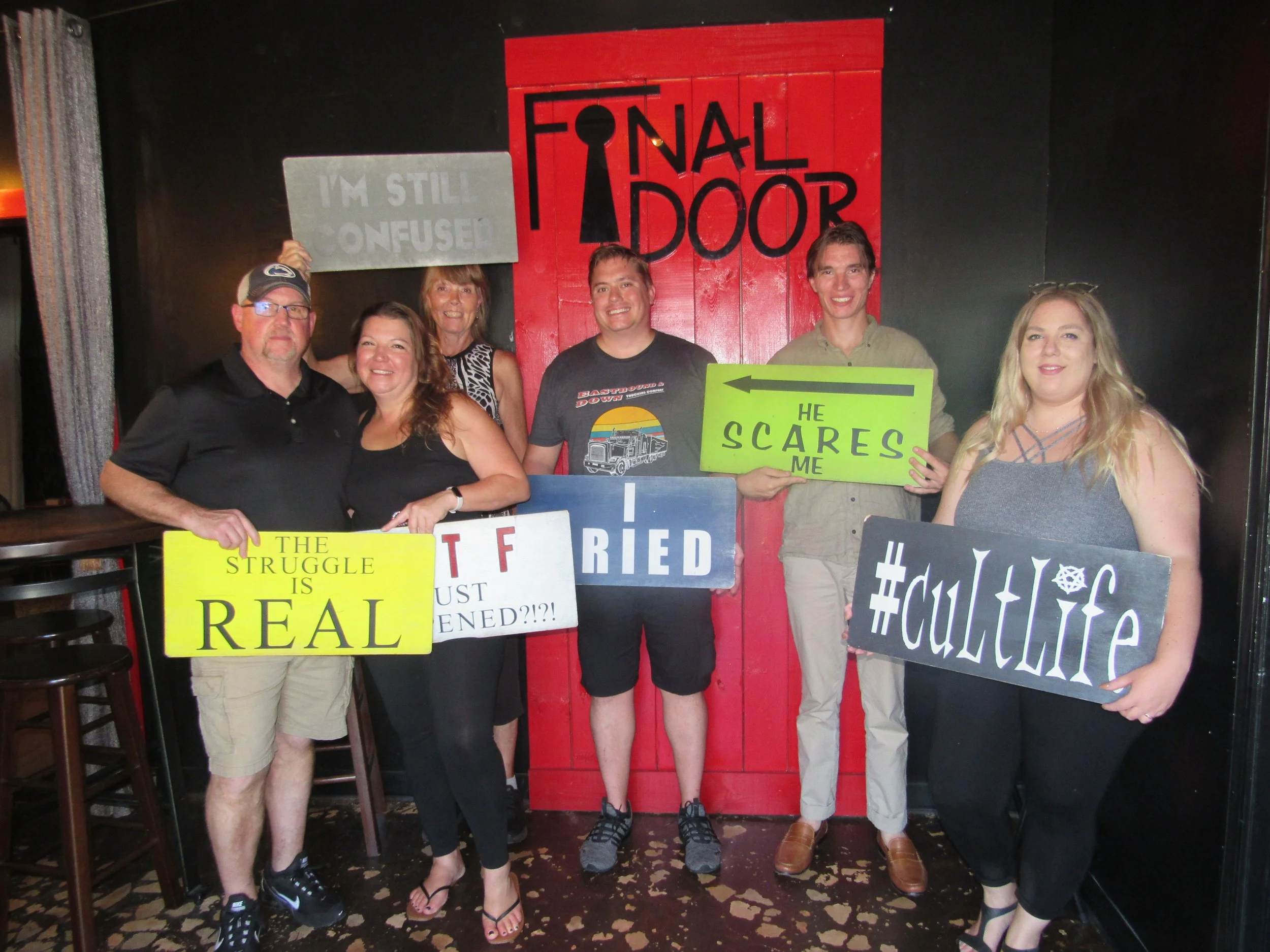 the-final-door-escape-room-columbia-sc-team-photos-09-02-23 (12).JPG