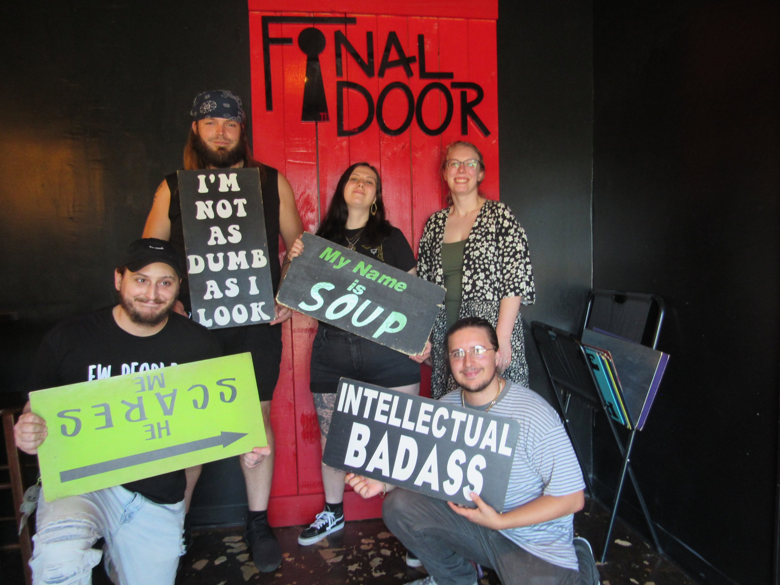 the-final-door-escape-room-columbia-sc-team-photos-09-03-23 (7).JPG