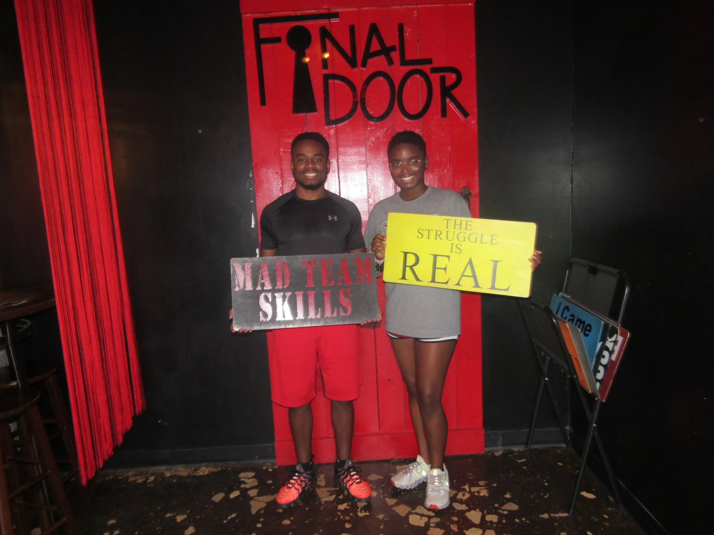 the-final-door-escape-room-columbia-sc-team-photos-09-09-23 (5).JPG