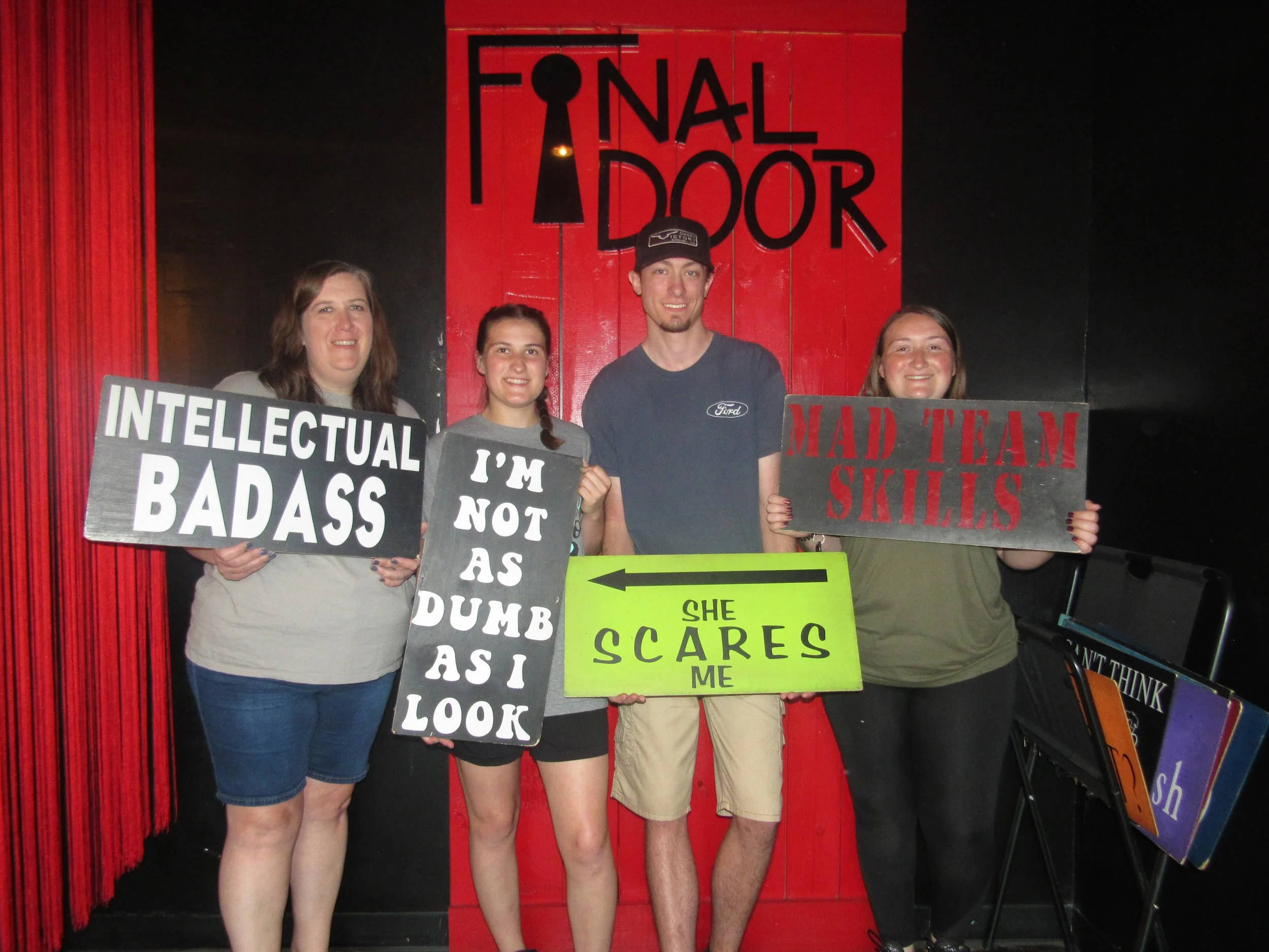 the-final-door-escape-room-columbia-sc-team-photos-09-09-23 (6).JPG