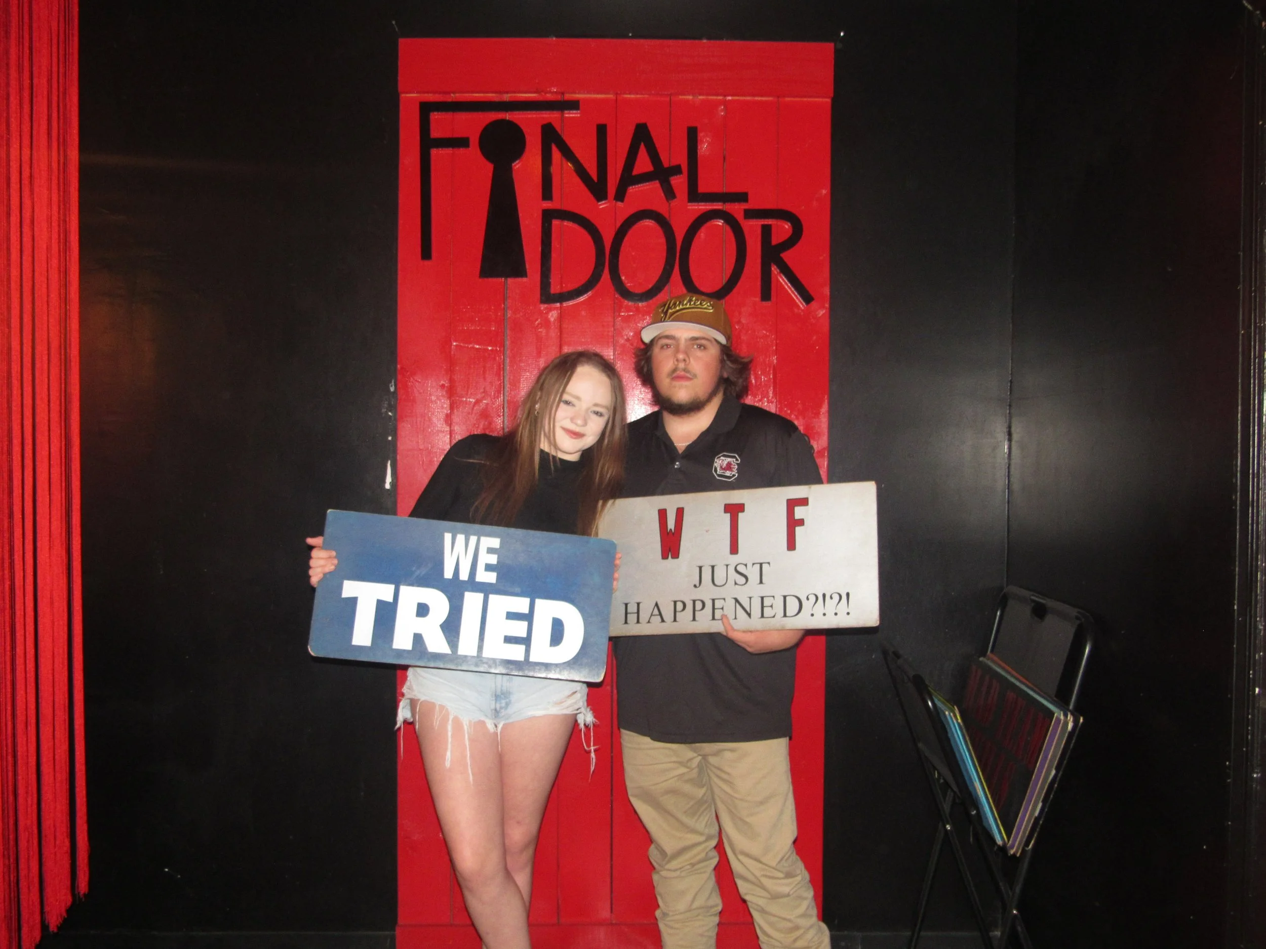 the-final-door-escape-room-columbia-sc-team-photos-09-10-23 (10).JPG