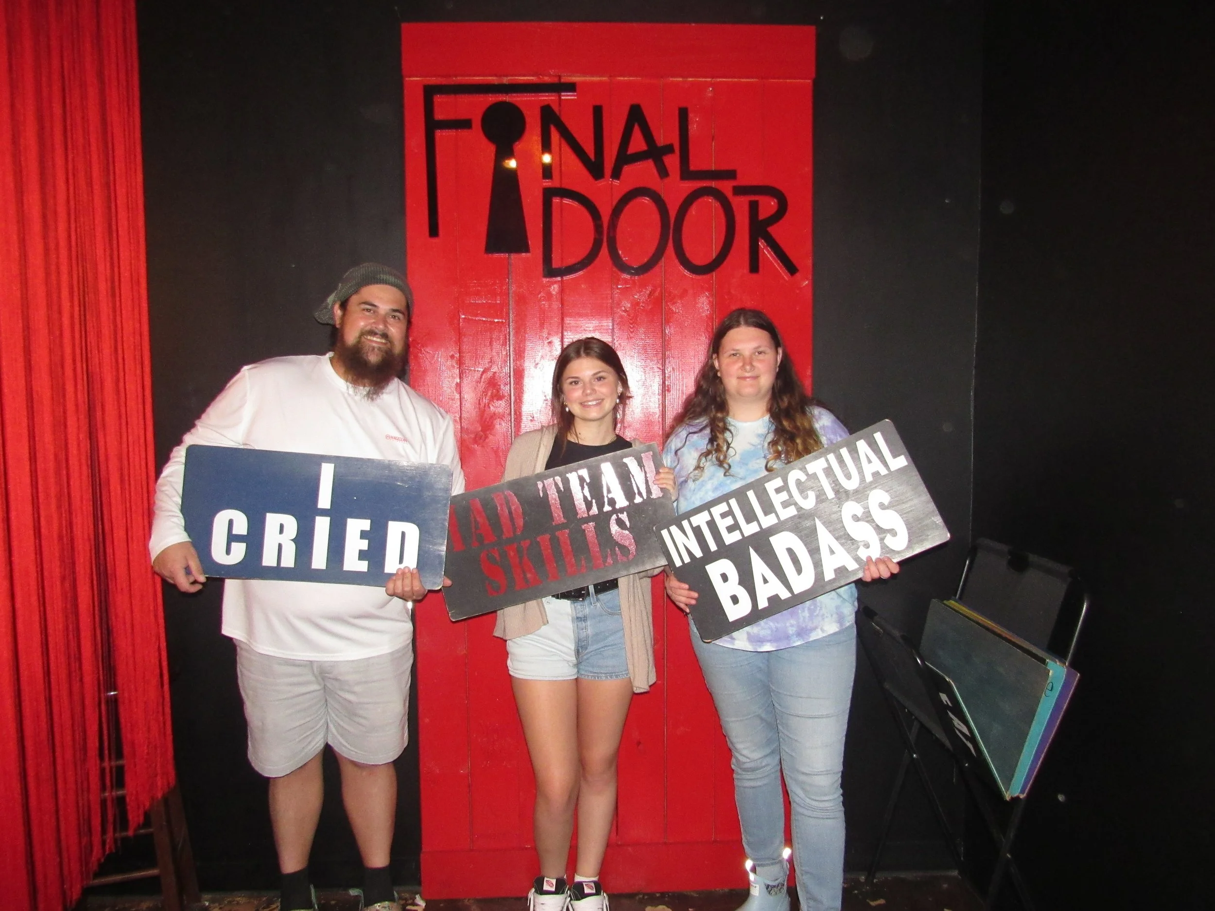 the-final-door-escape-room-columbia-sc-team-photos-09-23-23 (17).JPG