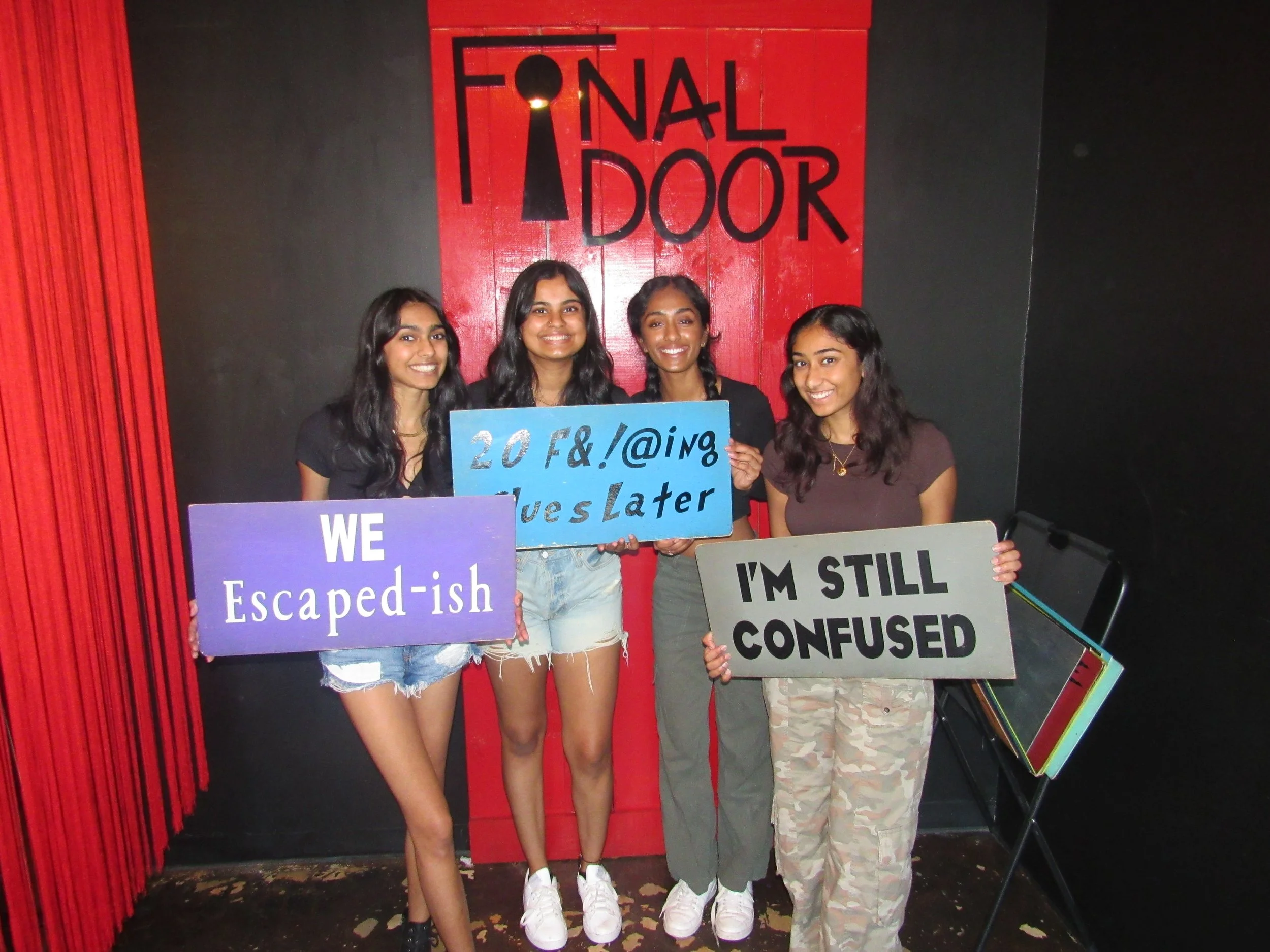 the-final-door-escape-room-columbia-sc-team-photos-09-30-23 (11).JPG