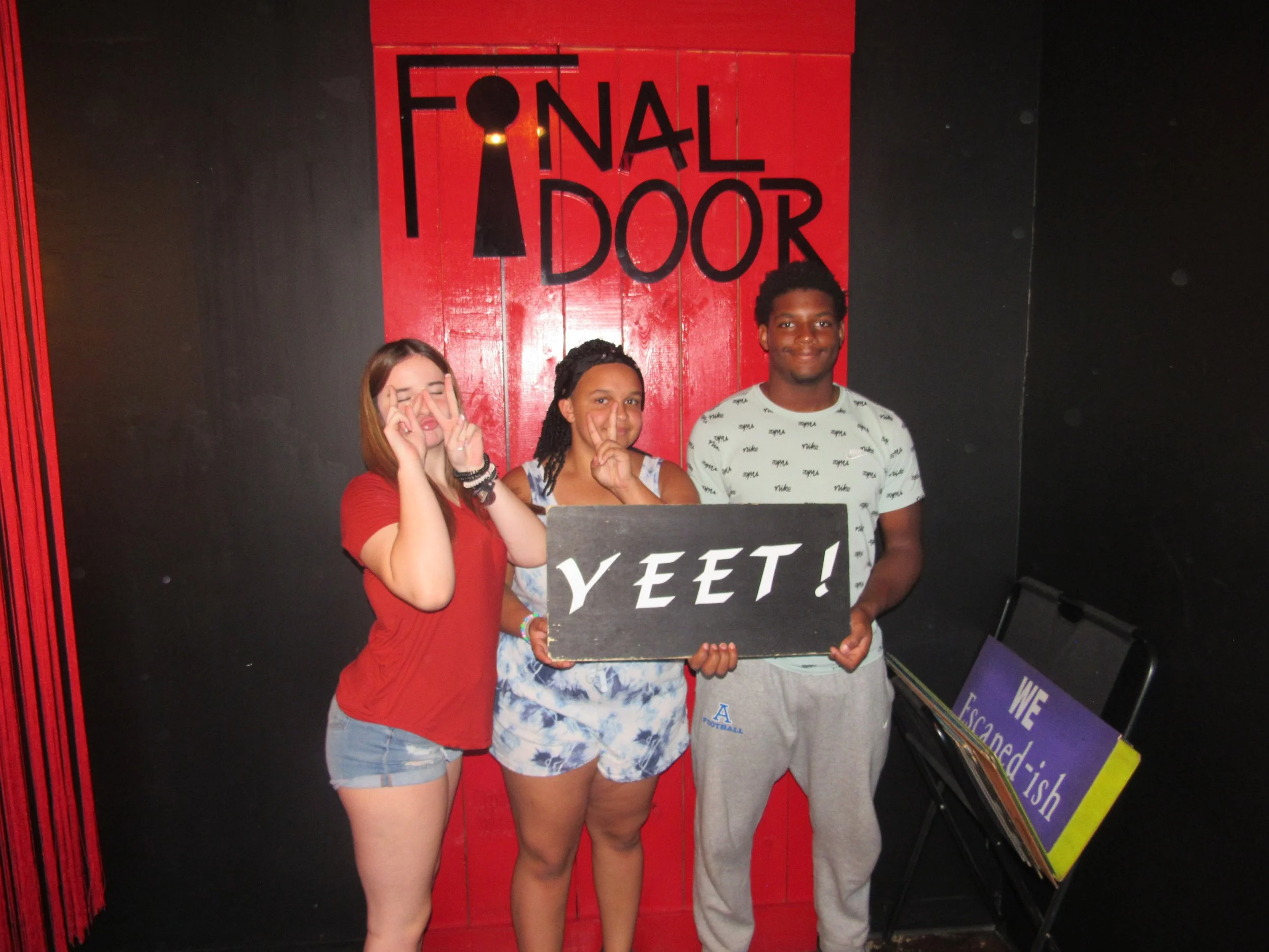 the-final-door-escape-room-columbia-sc-team-photos-09-30-23 (15).JPG