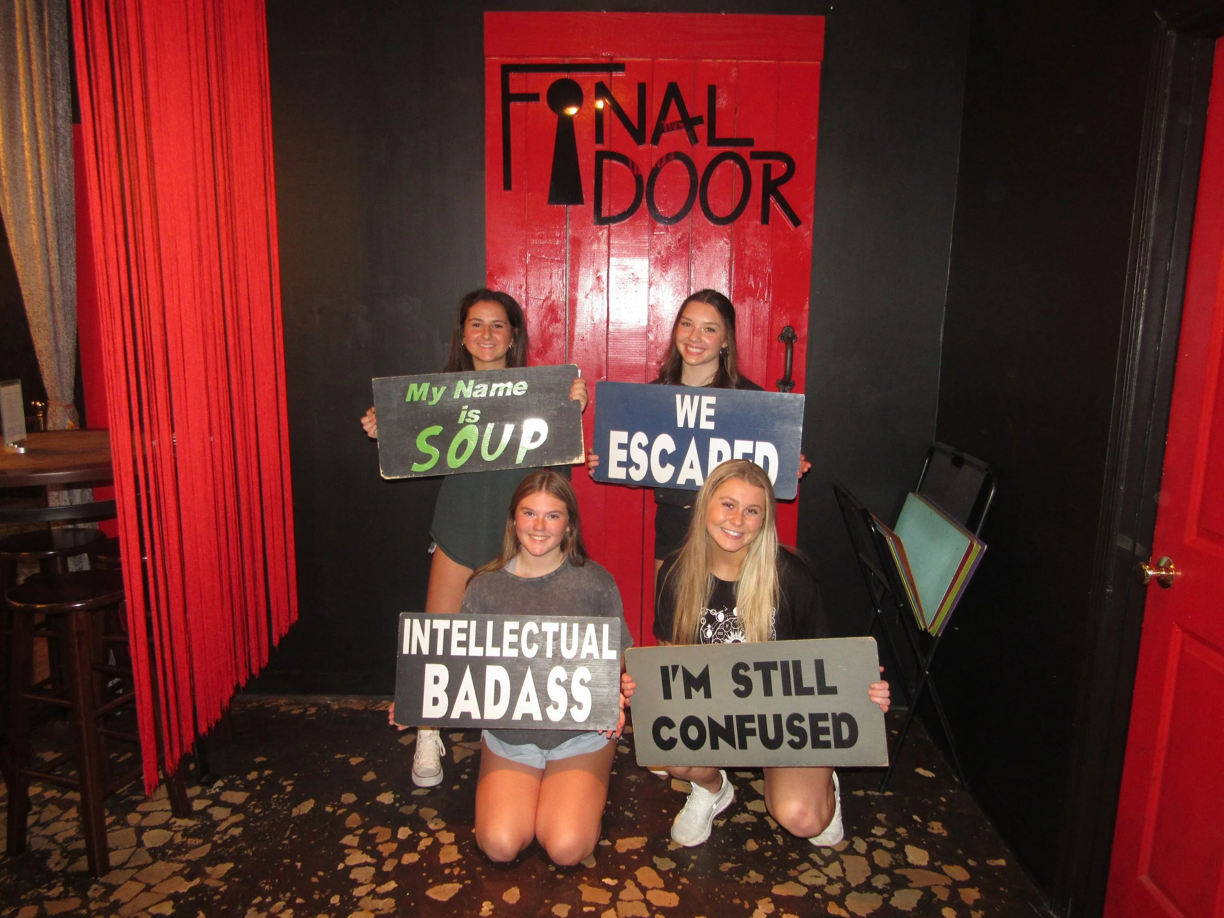the-final-door-escape-room-columbia-sc-team-photos-09-30-23 (21).JPG