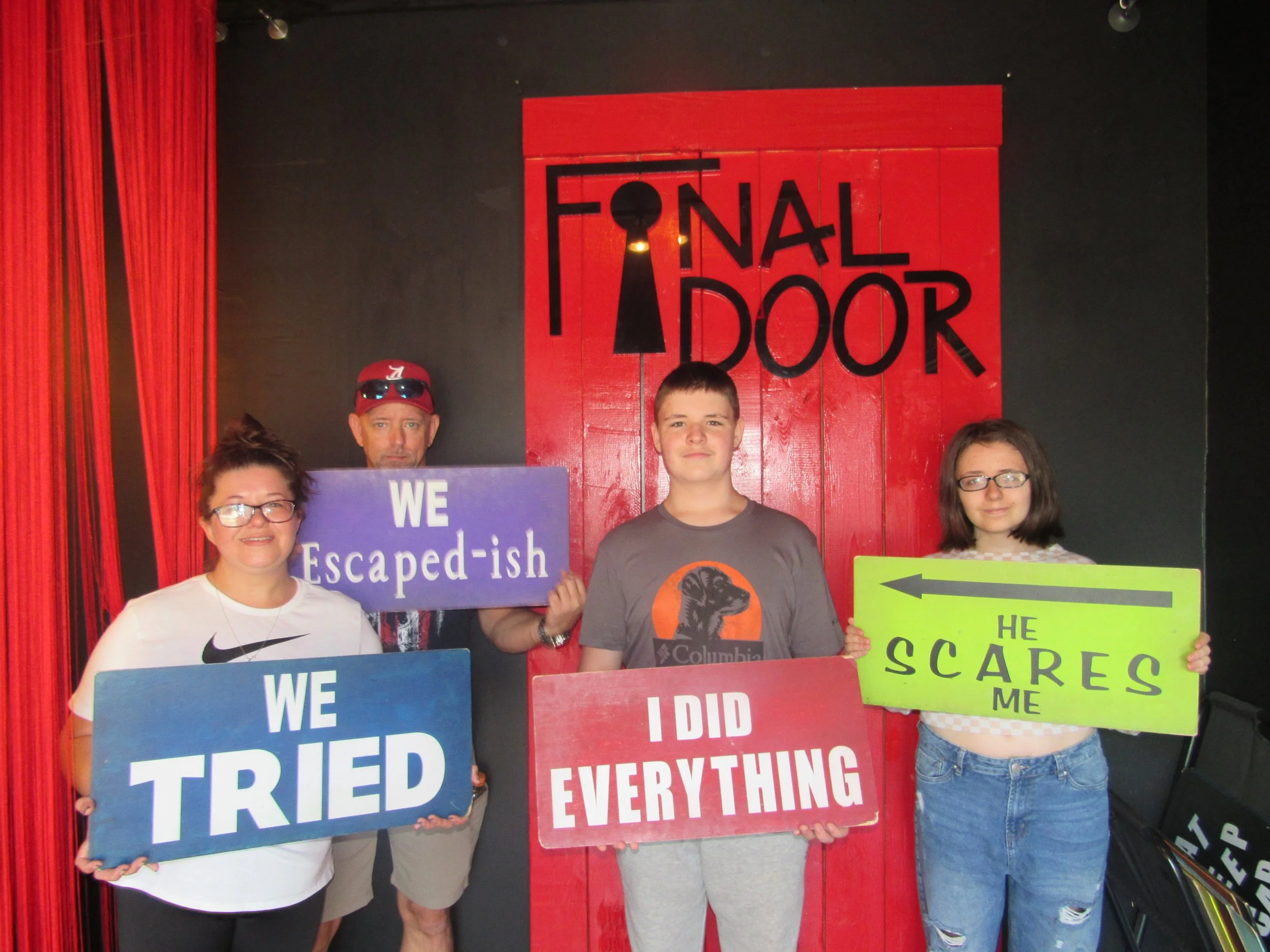 the-final-door-escape-room-columbia-sc-team-photos-10-01-23 (6).JPG