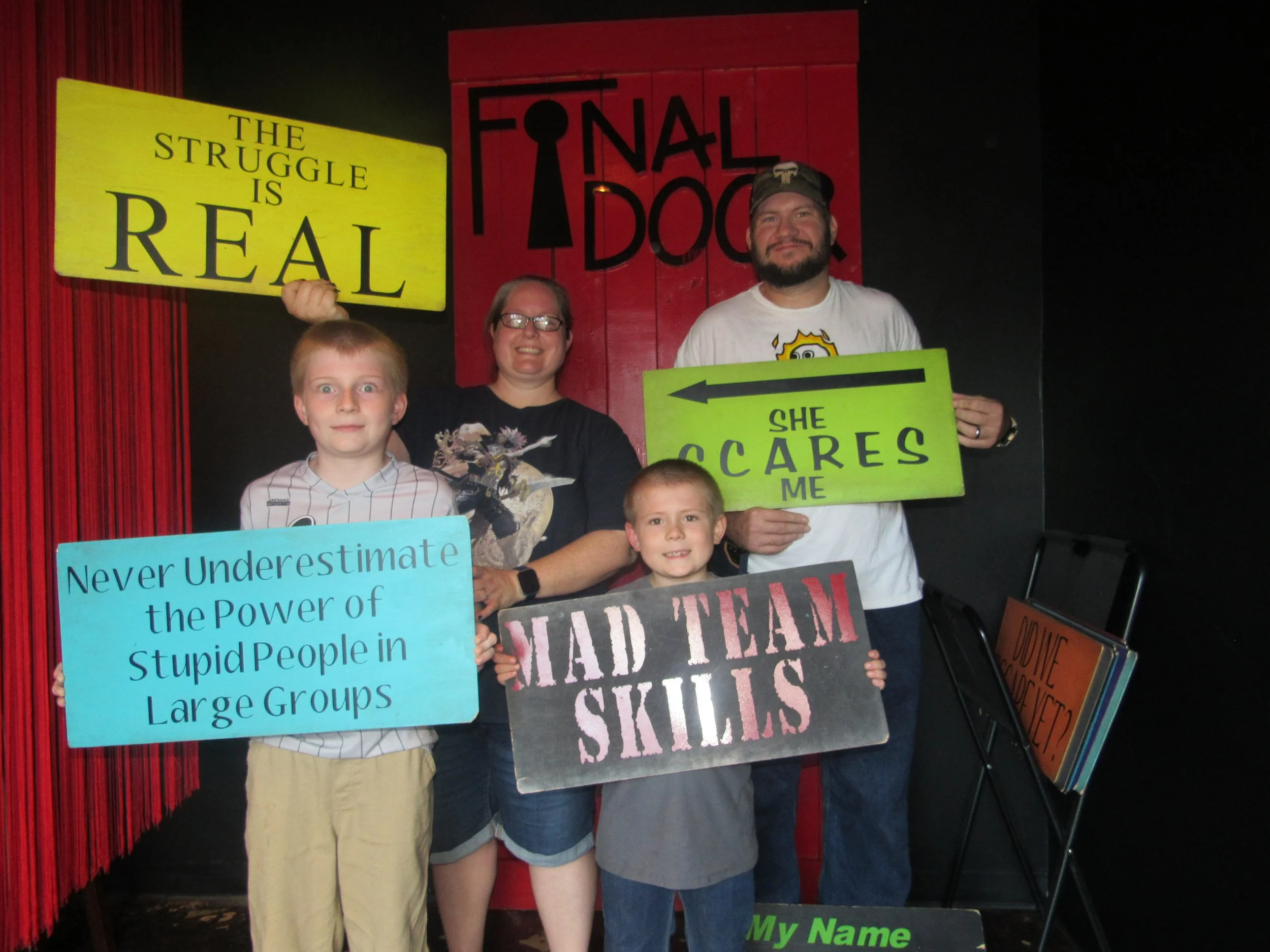 the-final-door-escape-room-columbia-sc-team-photos-10-04-23 (1).JPG
