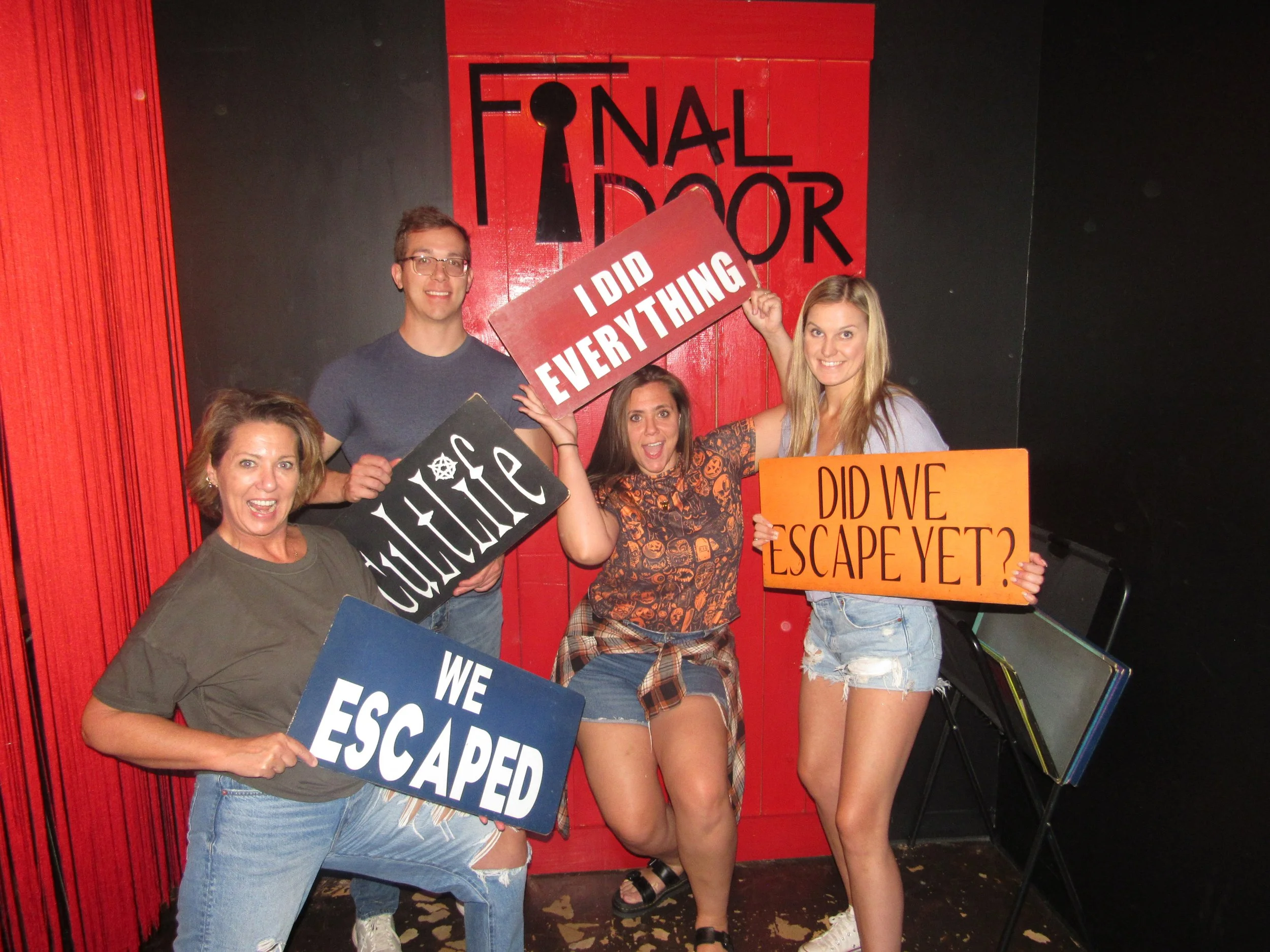 the-final-door-escape-room-columbia-sc-team-photos-10-04-23 (2).JPG