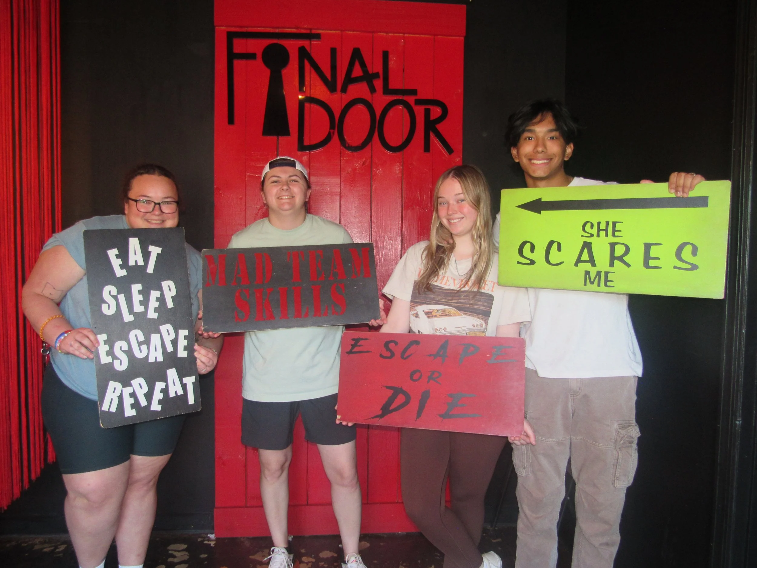 the-final-door-escape-room-columbia-sc-team-photos-10-07-23 (16).JPG