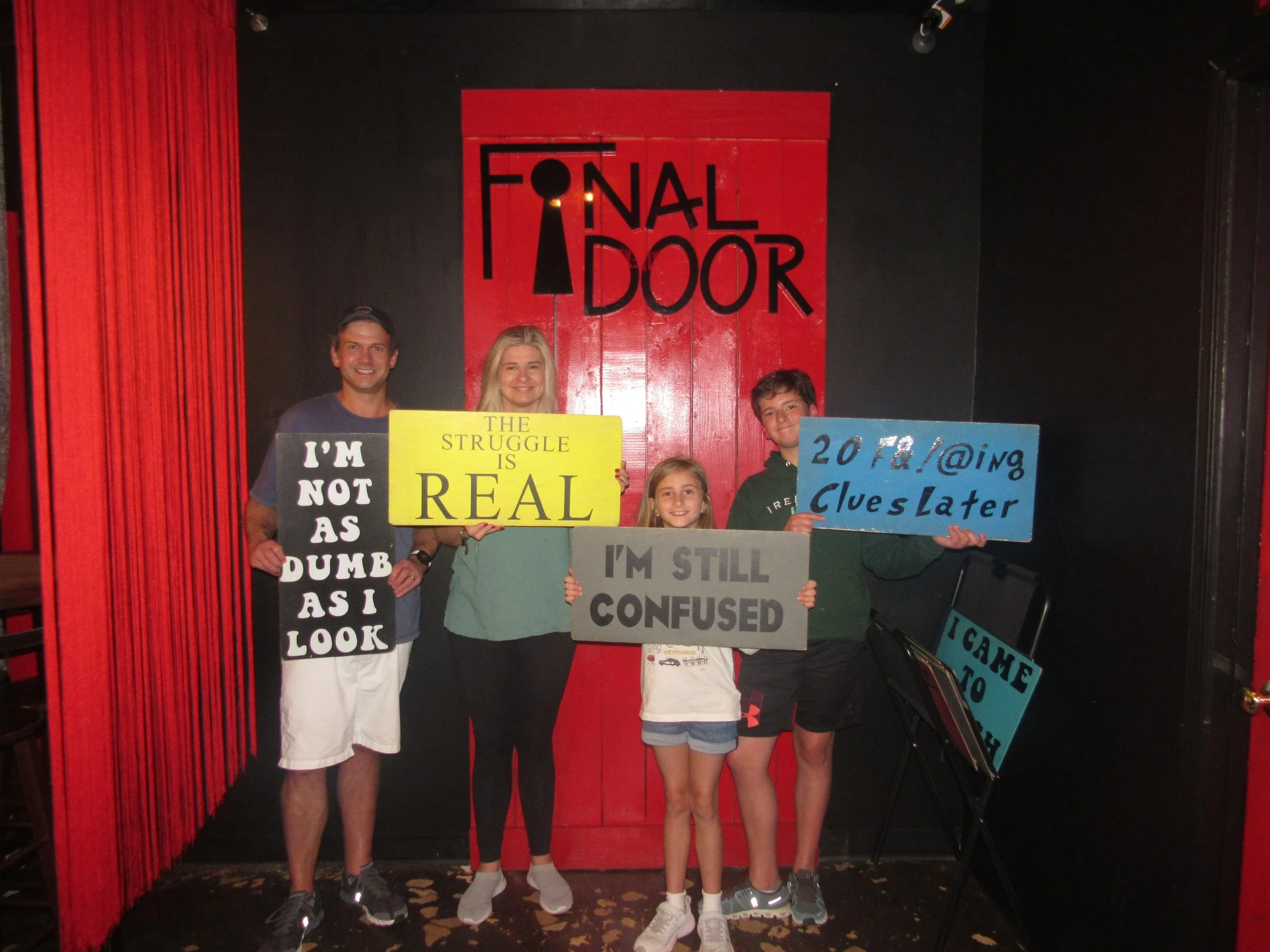 the-final-door-escape-room-columbia-sc-team-photos-10-07-23 (19).JPG