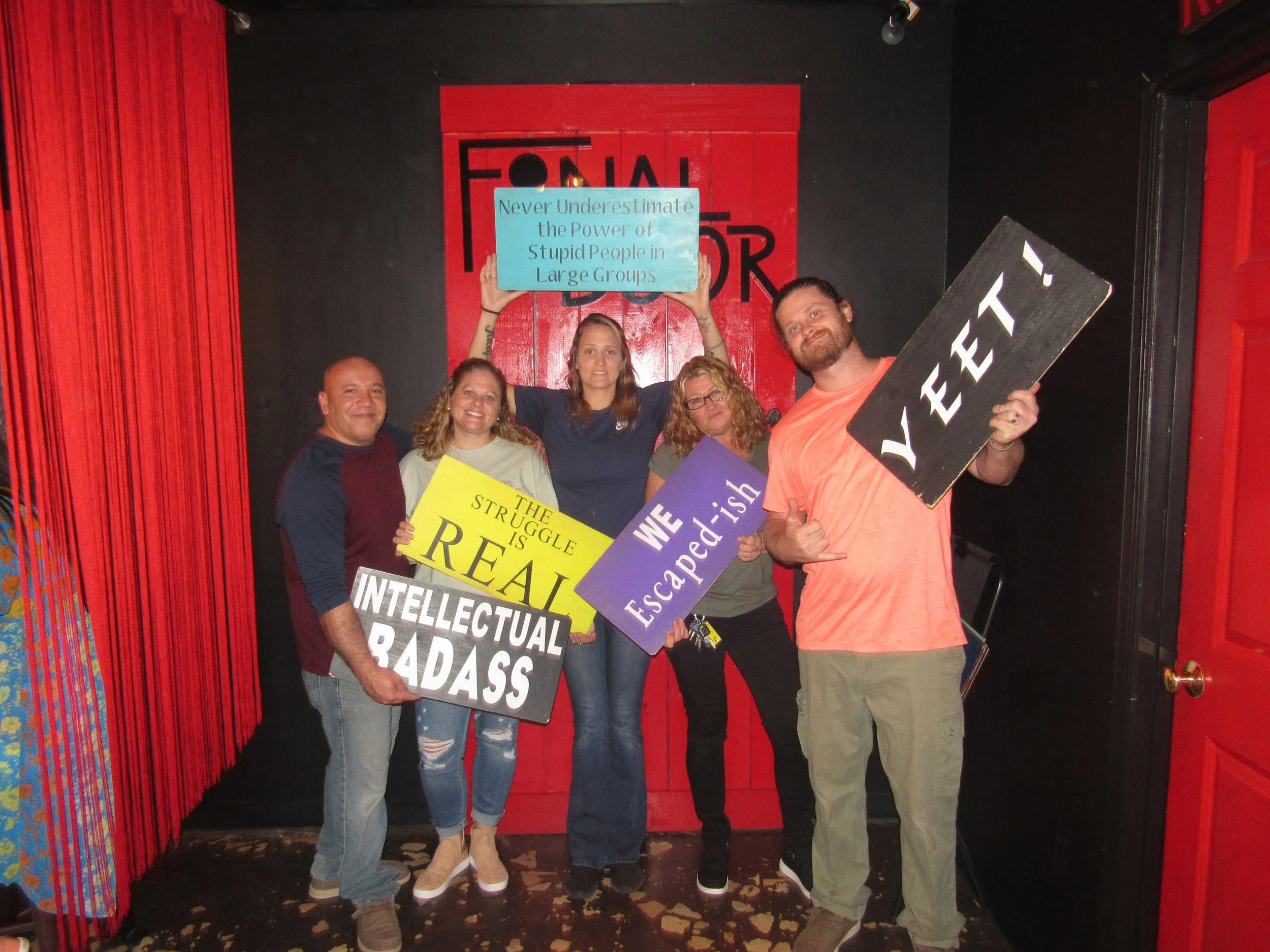 the-final-door-escape-room-columbia-sc-team-photos-10-13-23 (4).JPG