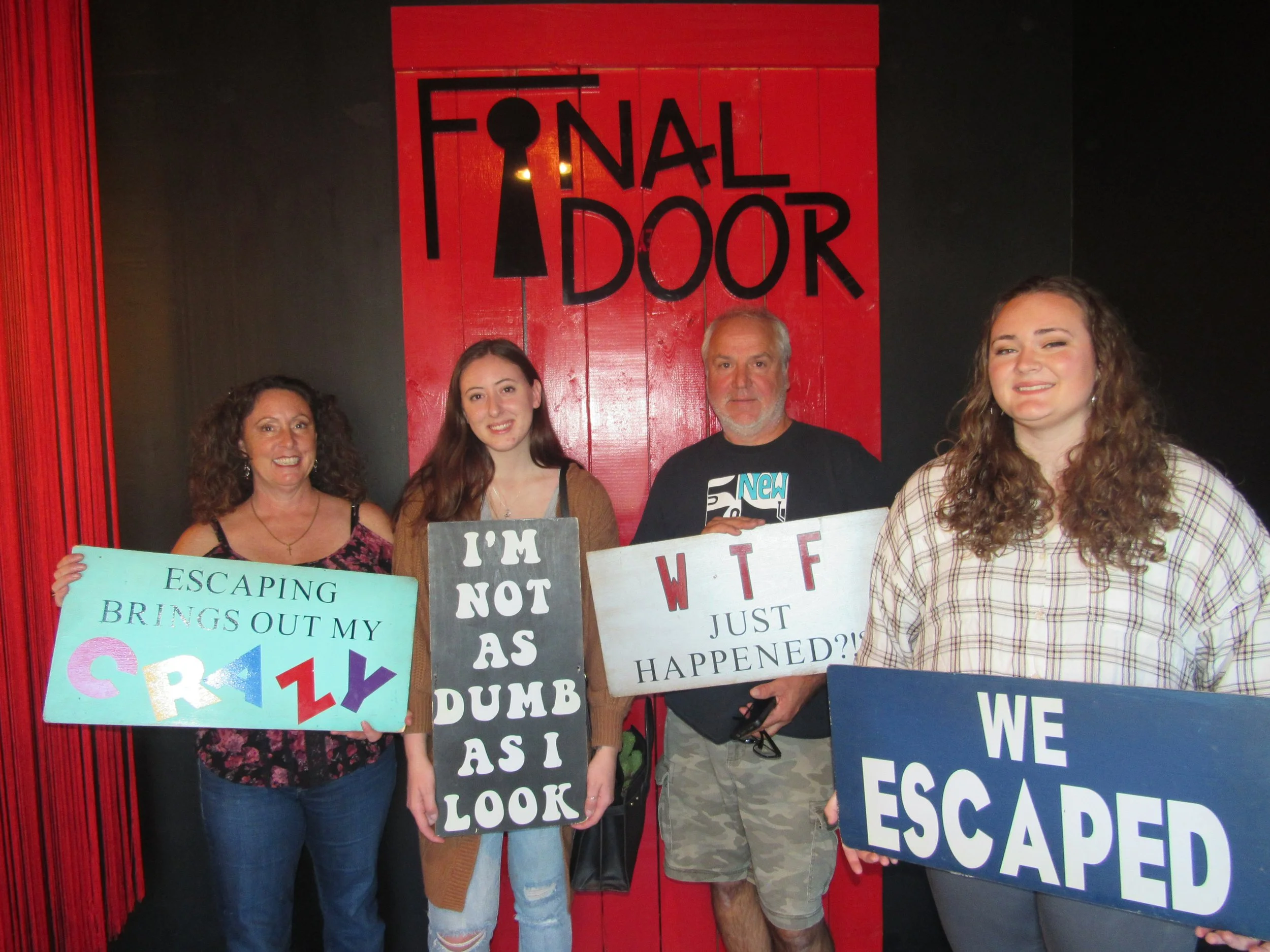 the-final-door-escape-room-columbia-sc-team-photos-10-21-23 (7).JPG