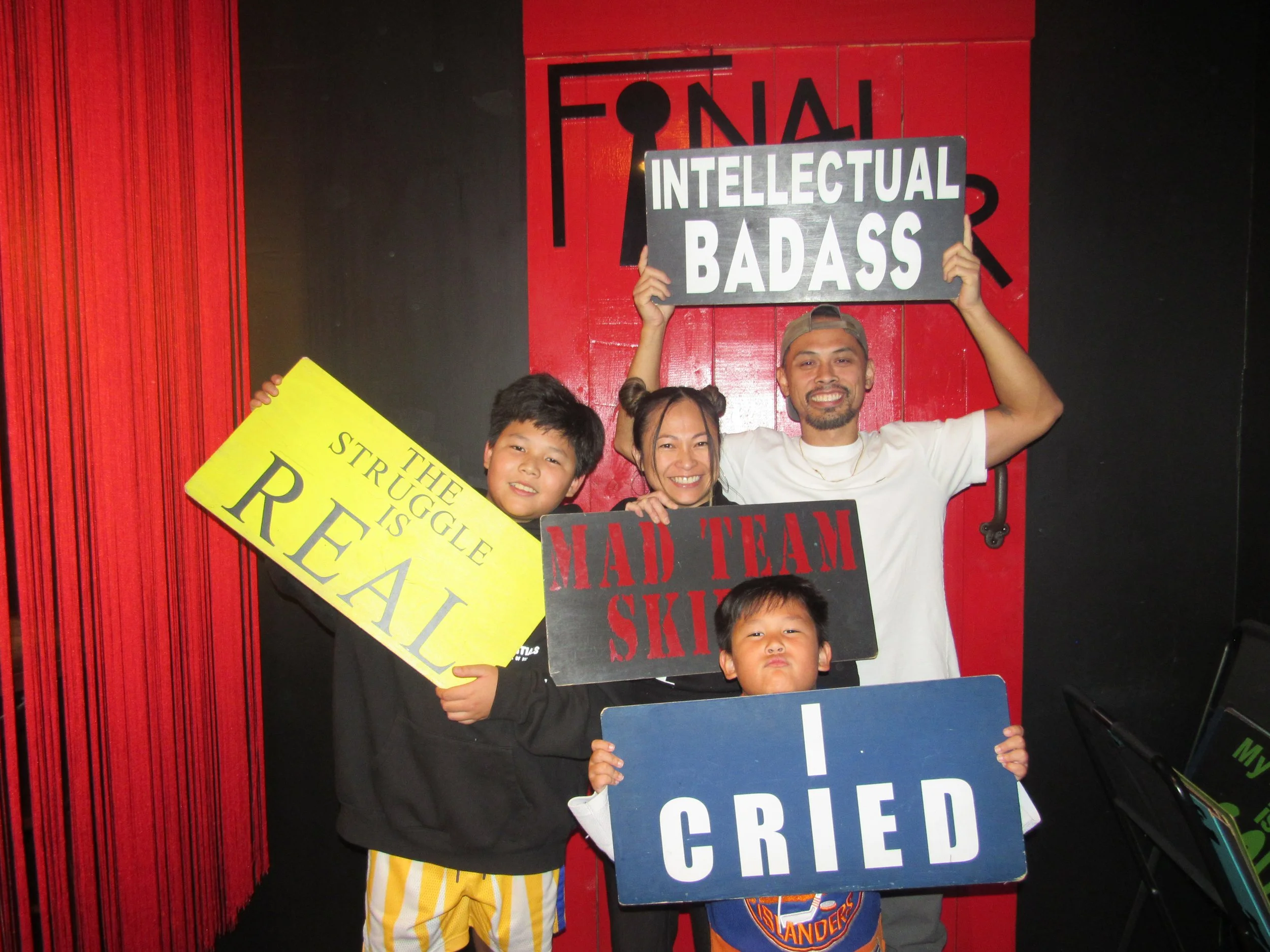 the-final-door-escape-room-columbia-sc-team-photos-10-21-23 (18).JPG