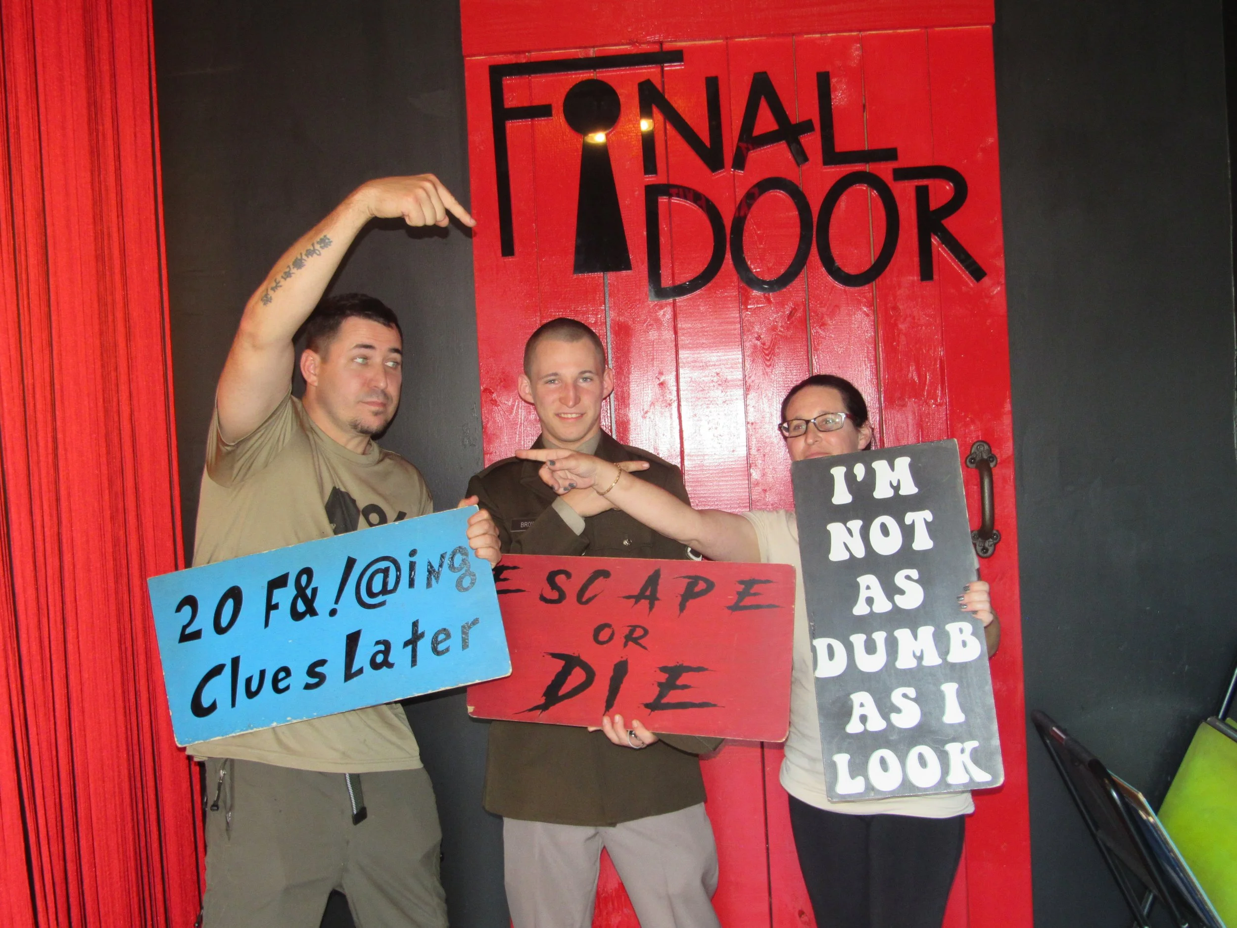 the-final-door-escape-room-columbia-sc-team-photos-10-26-23 (4).JPG