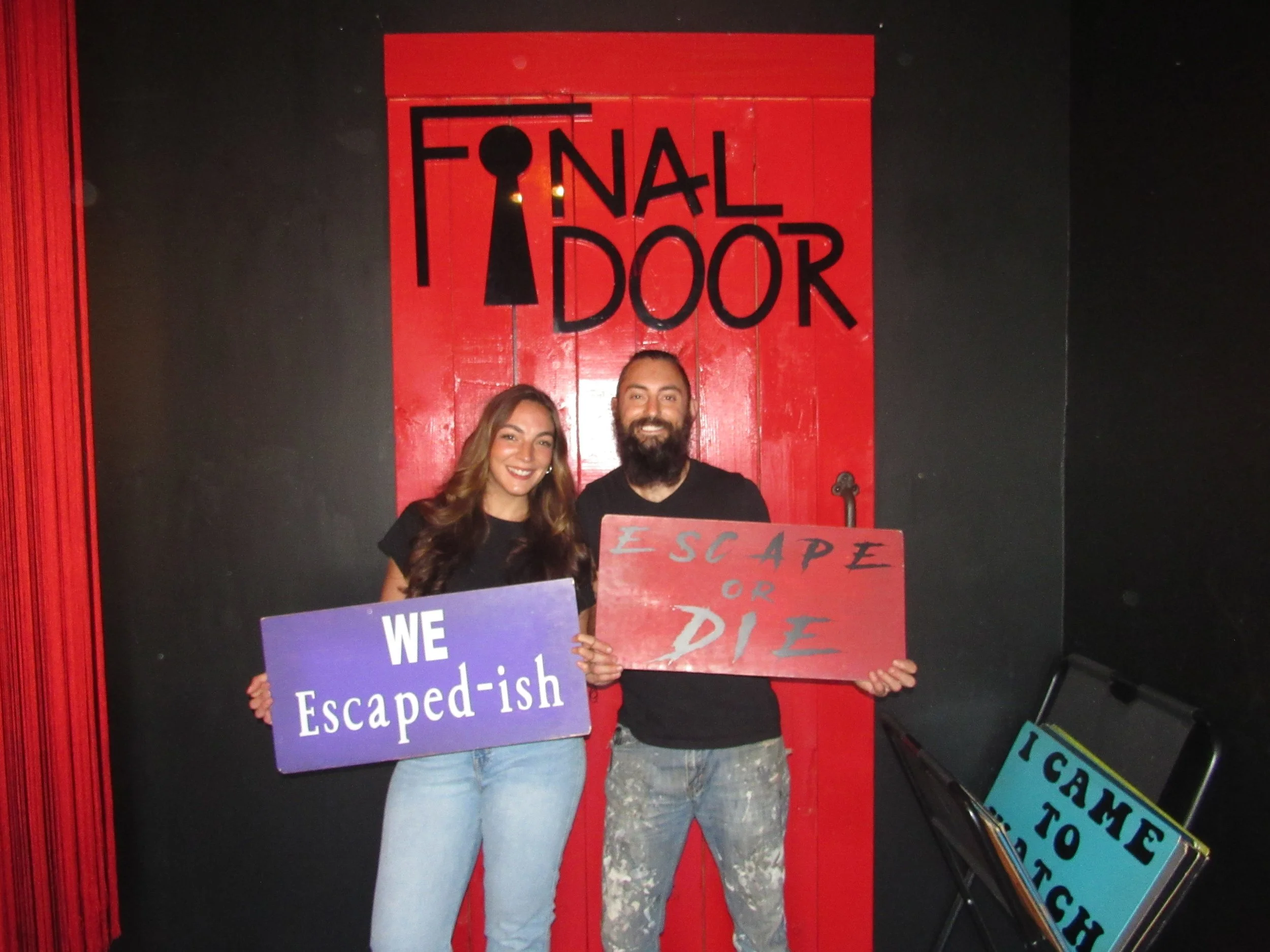 the-final-door-escape-room-columbia-sc-team-photos-10-28-23 (5).JPG