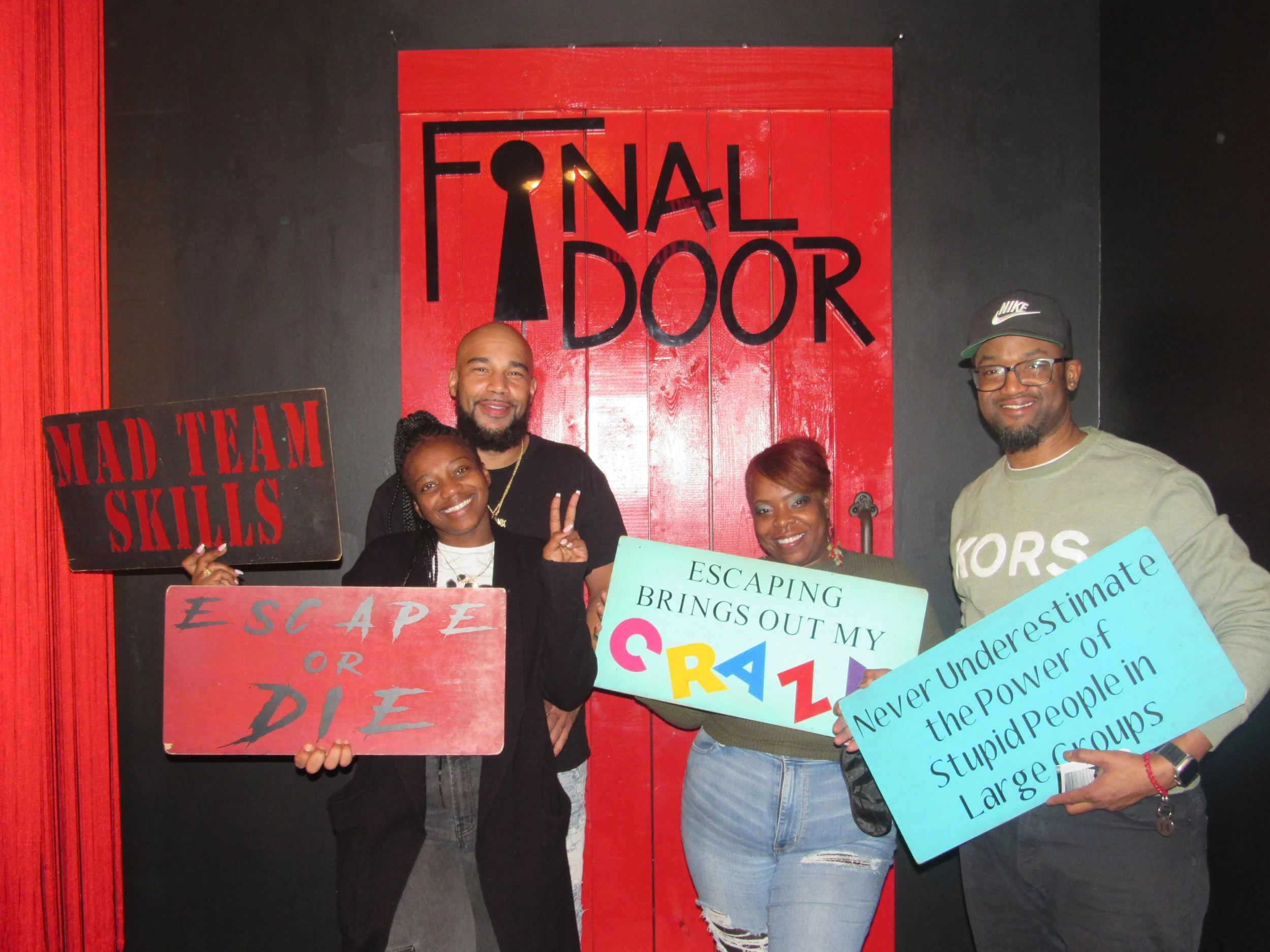 the-final-door-escape-room-columbia-sc-team-photos-10-28-23 (20).JPG