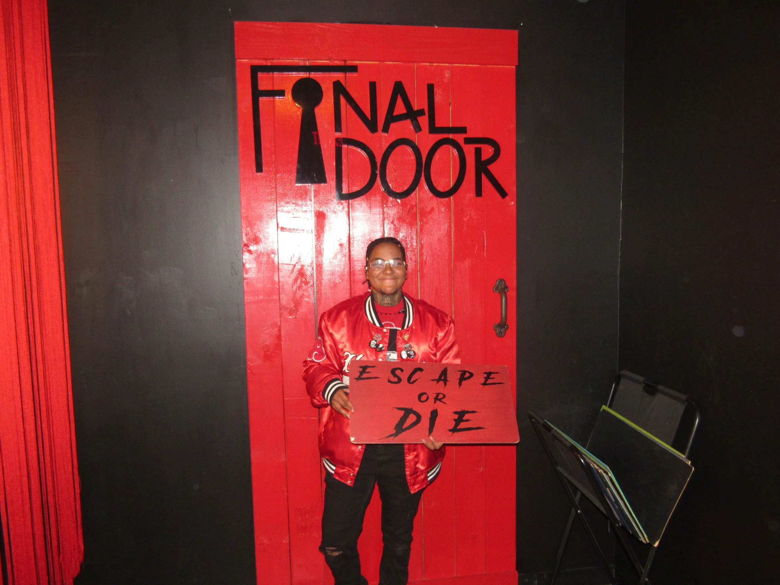 the-final-door-escape-room-columbia-sc-team-photos-11-01-23 (1).JPG