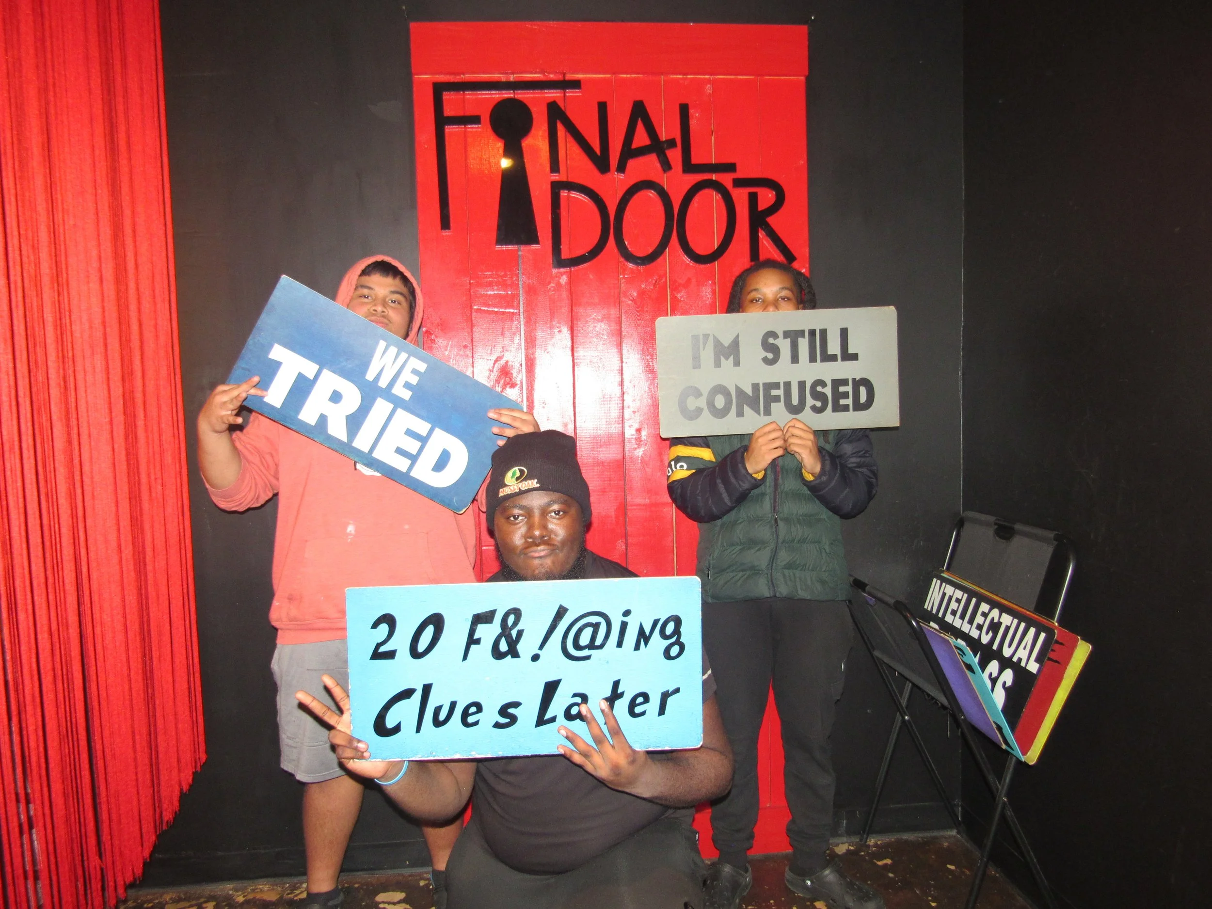 the-final-door-escape-room-columbia-sc-team-photos-11-05-23 (8).JPG