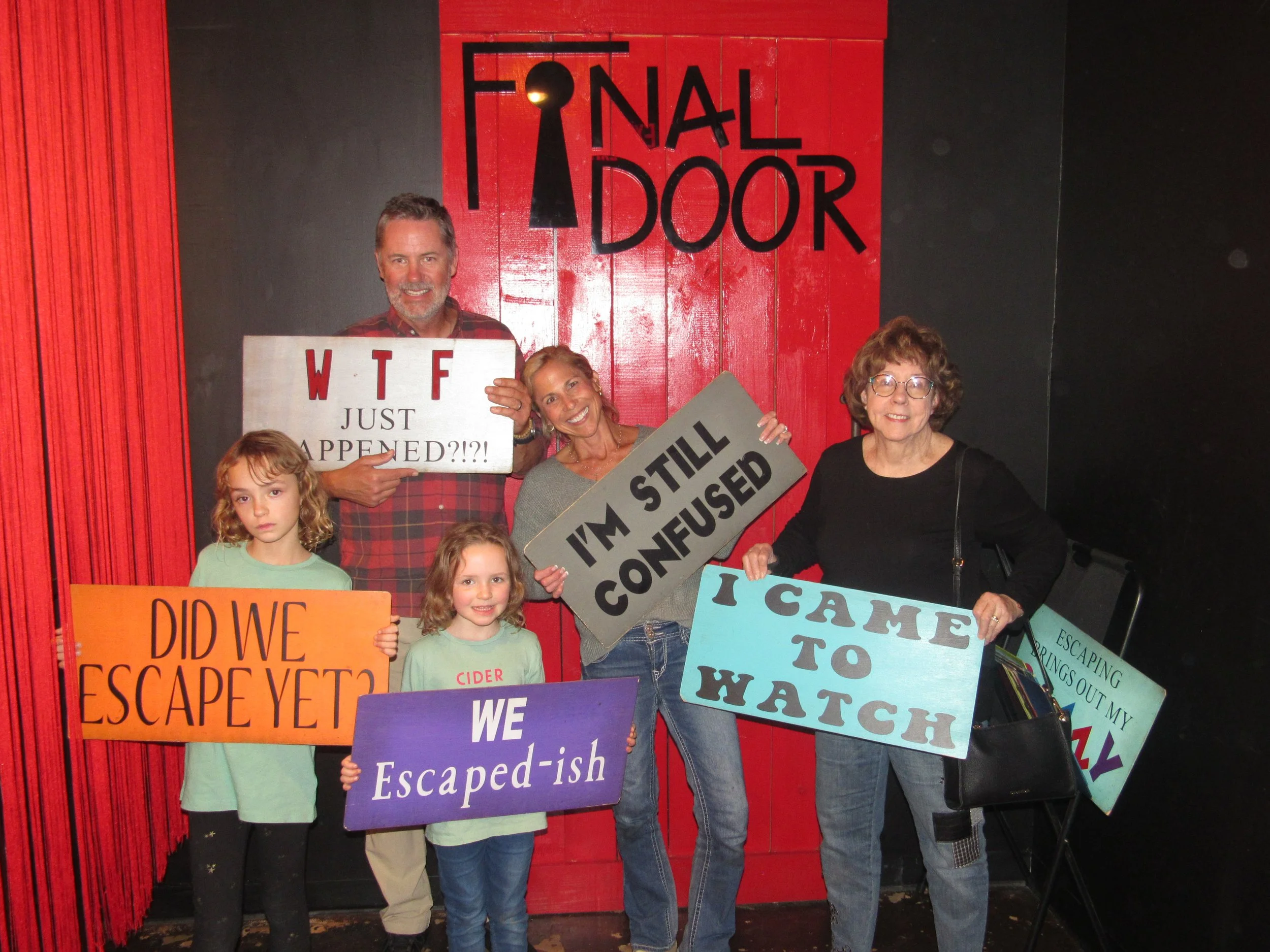 the-final-door-escape-room-columbia-sc-team-photos-11-11-23 (9).JPG