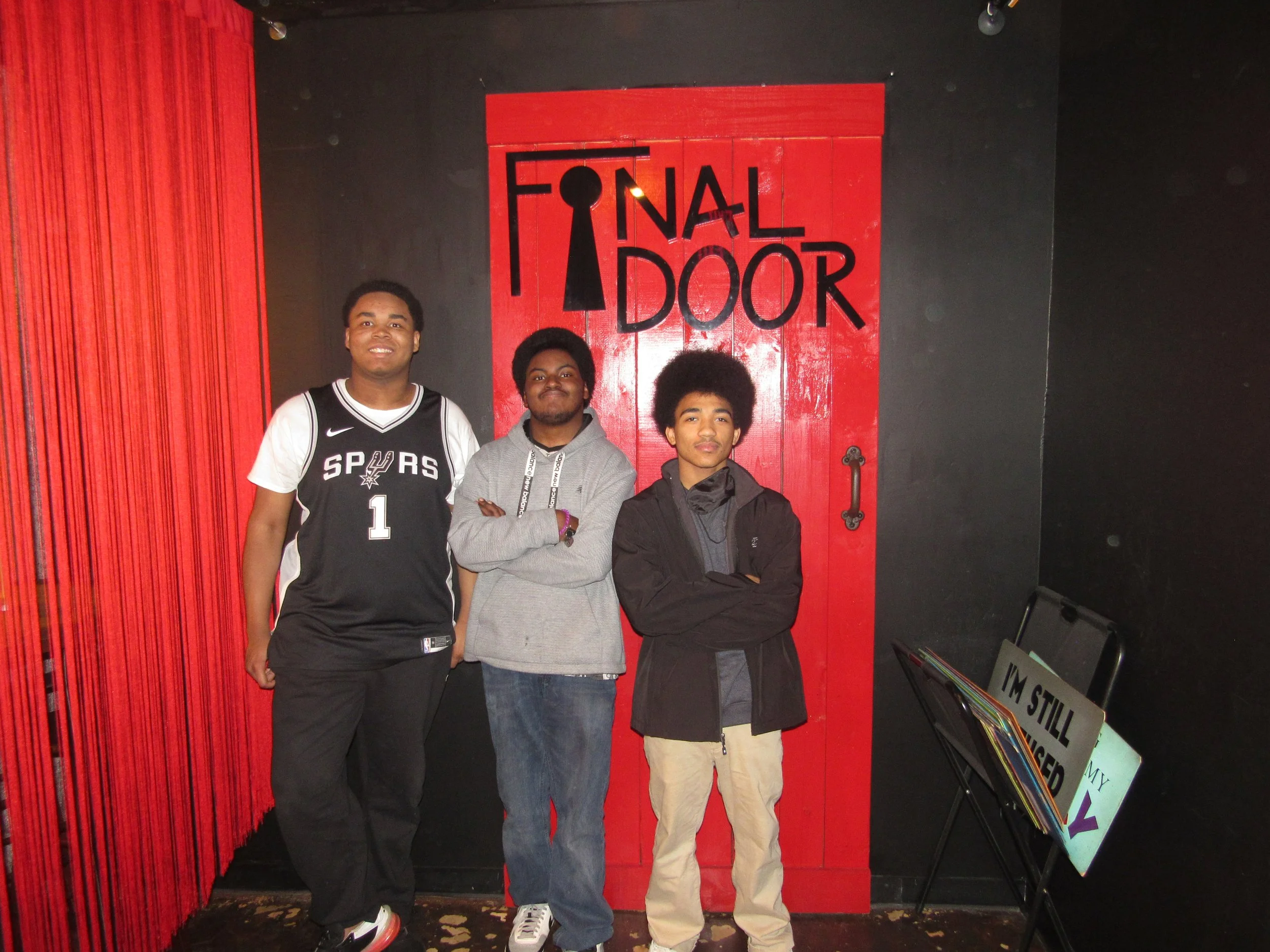 the-final-door-escape-room-columbia-sc-team-photos-11-11-23 (10).JPG