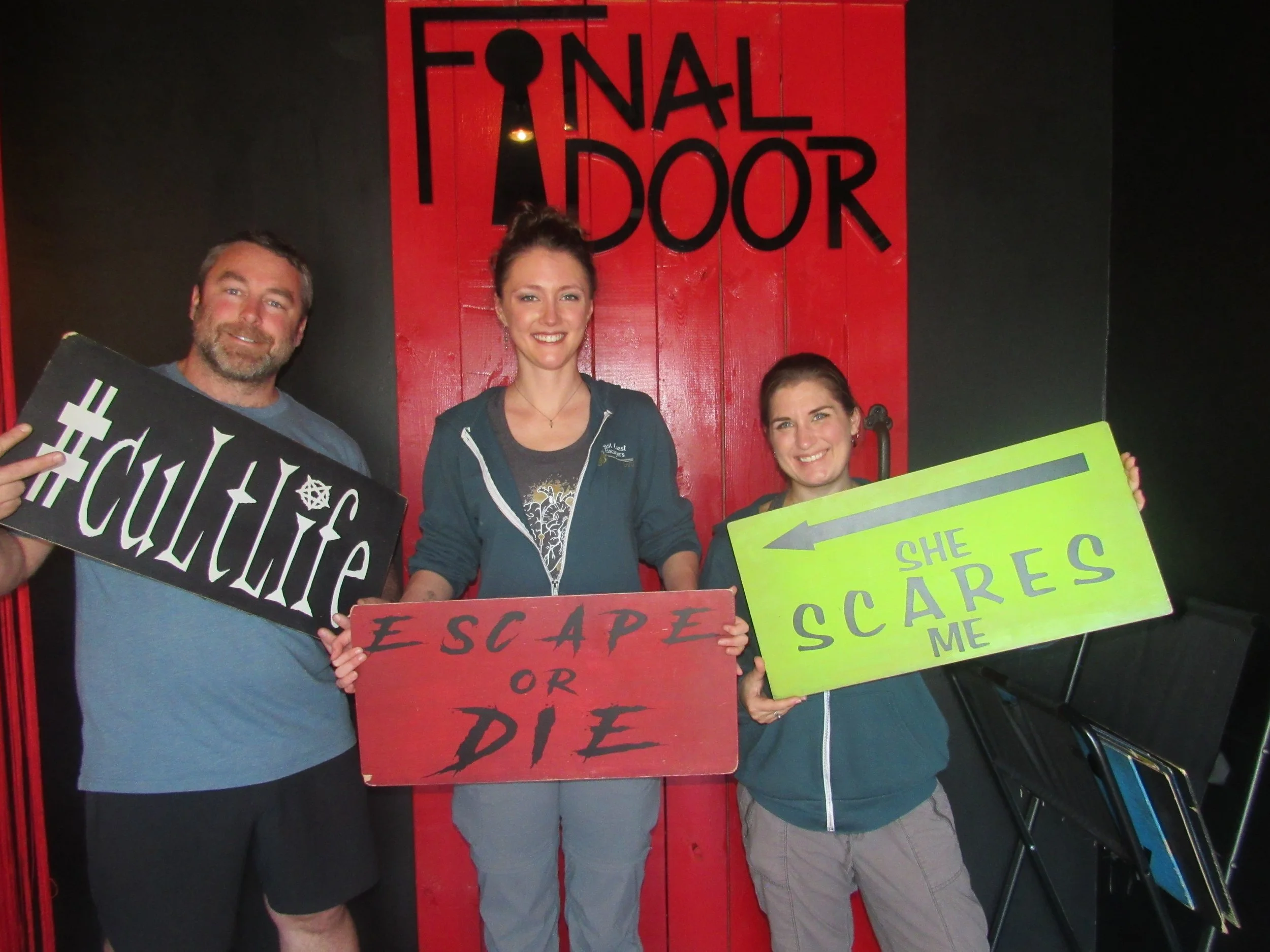 the-final-door-escape-room-columbia-sc-team-photos-11-17-23 (3).JPG