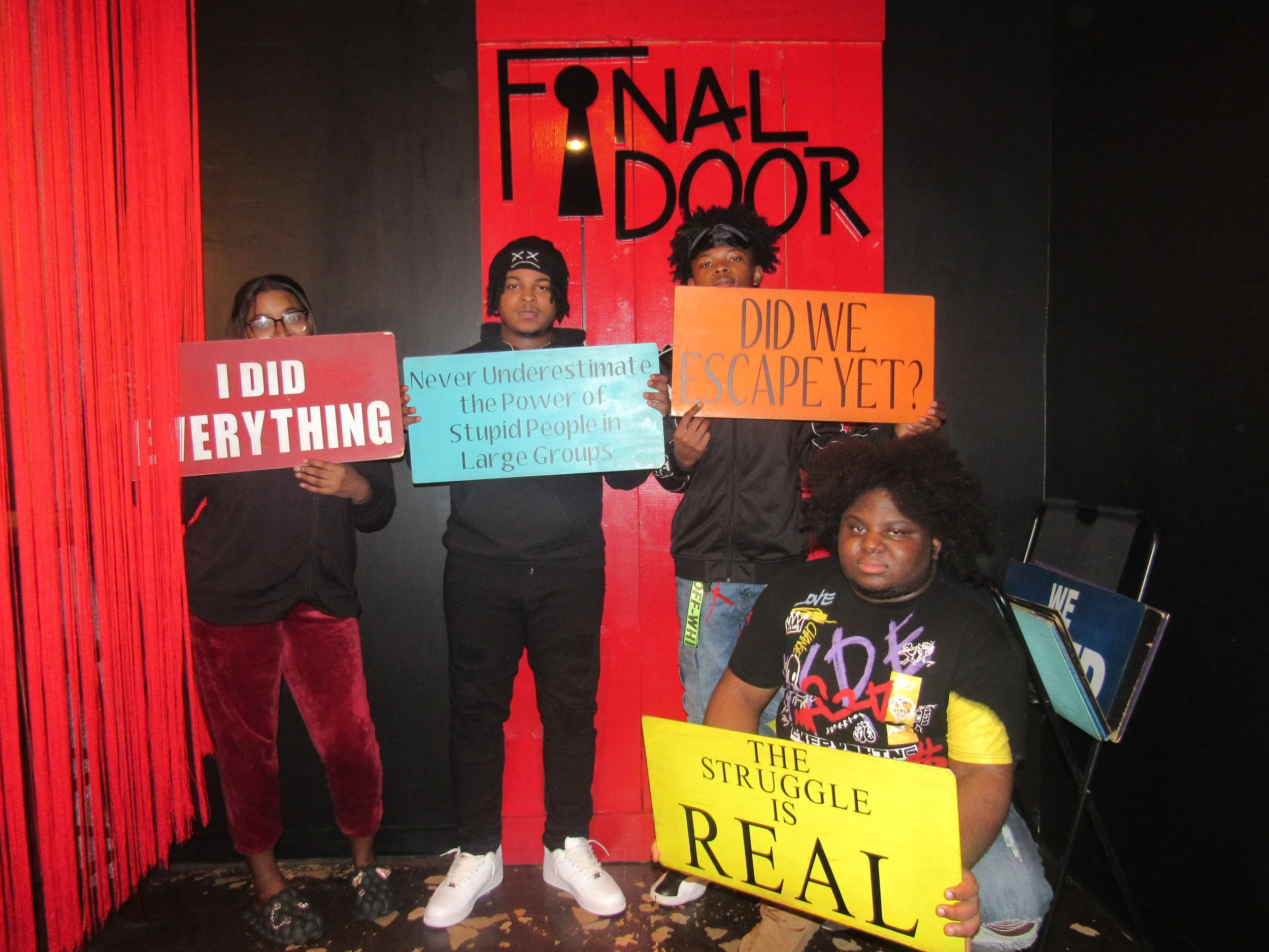 the-final-door-escape-room-columbia-sc-team-photos-11-17-23 (7).JPG