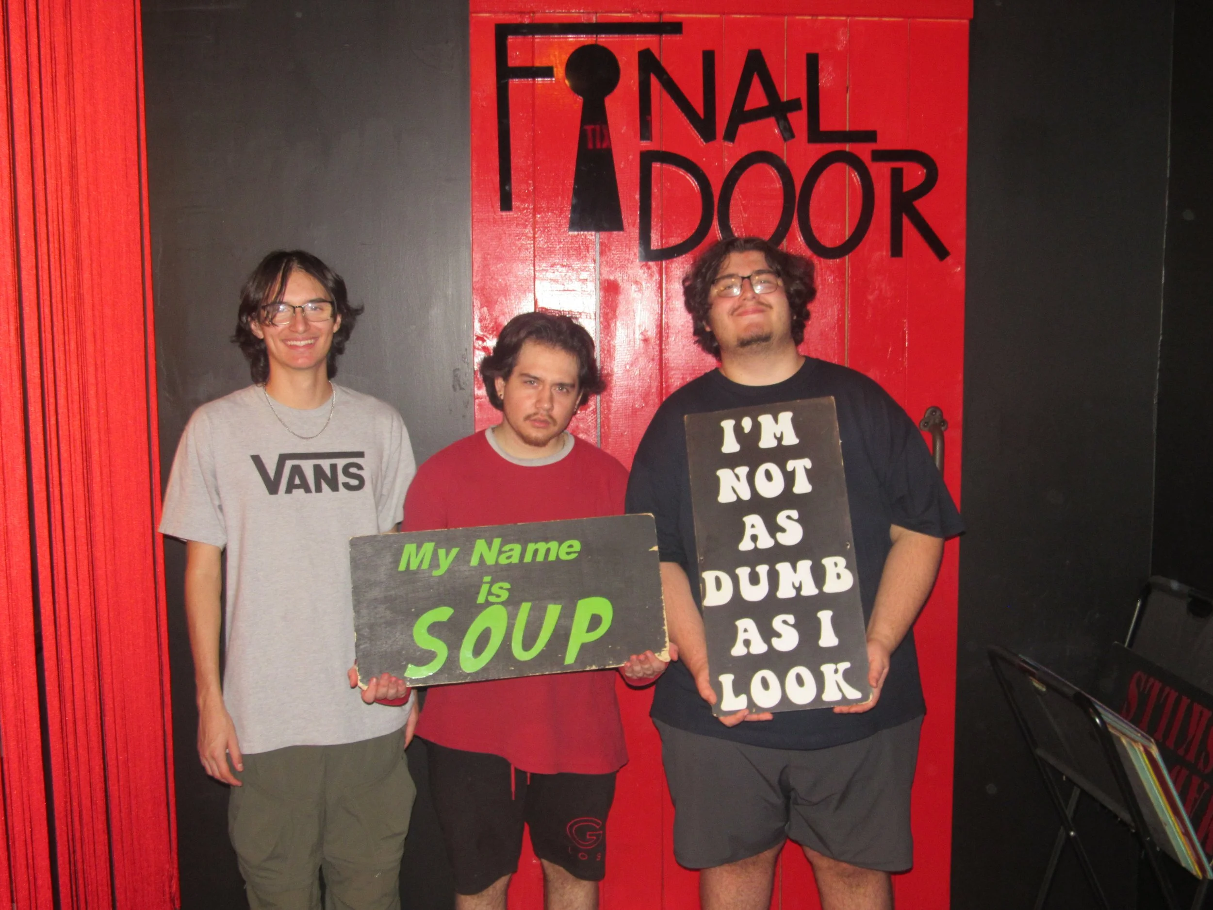 the-final-door-escape-room-columbia-sc-team-photos-11-18-23 (12).JPG