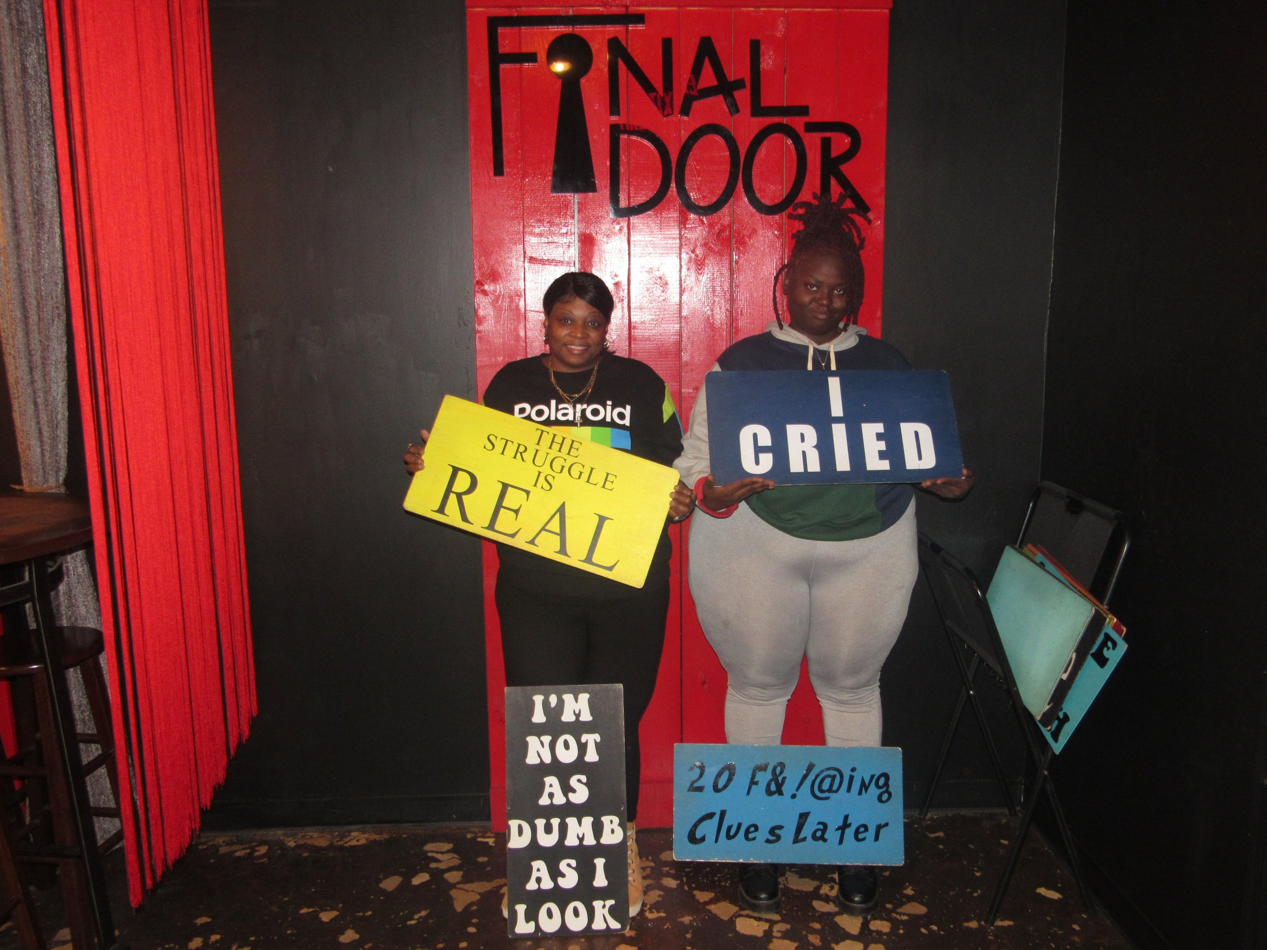 the-final-door-escape-room-columbia-sc-team-photos-11-22-23 (7).JPG