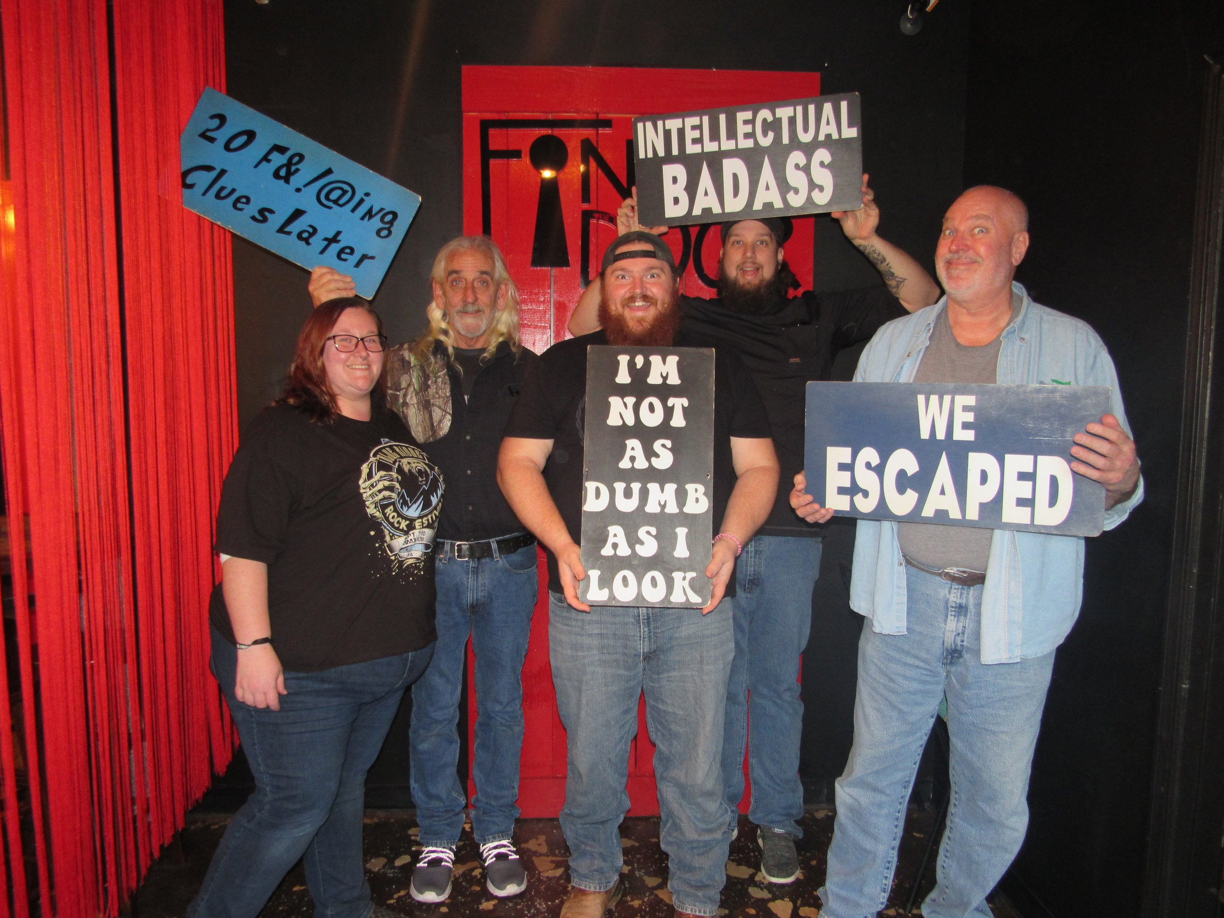 the-final-door-escape-room-columbia-sc-team-photos-11-25-23 (8).JPG