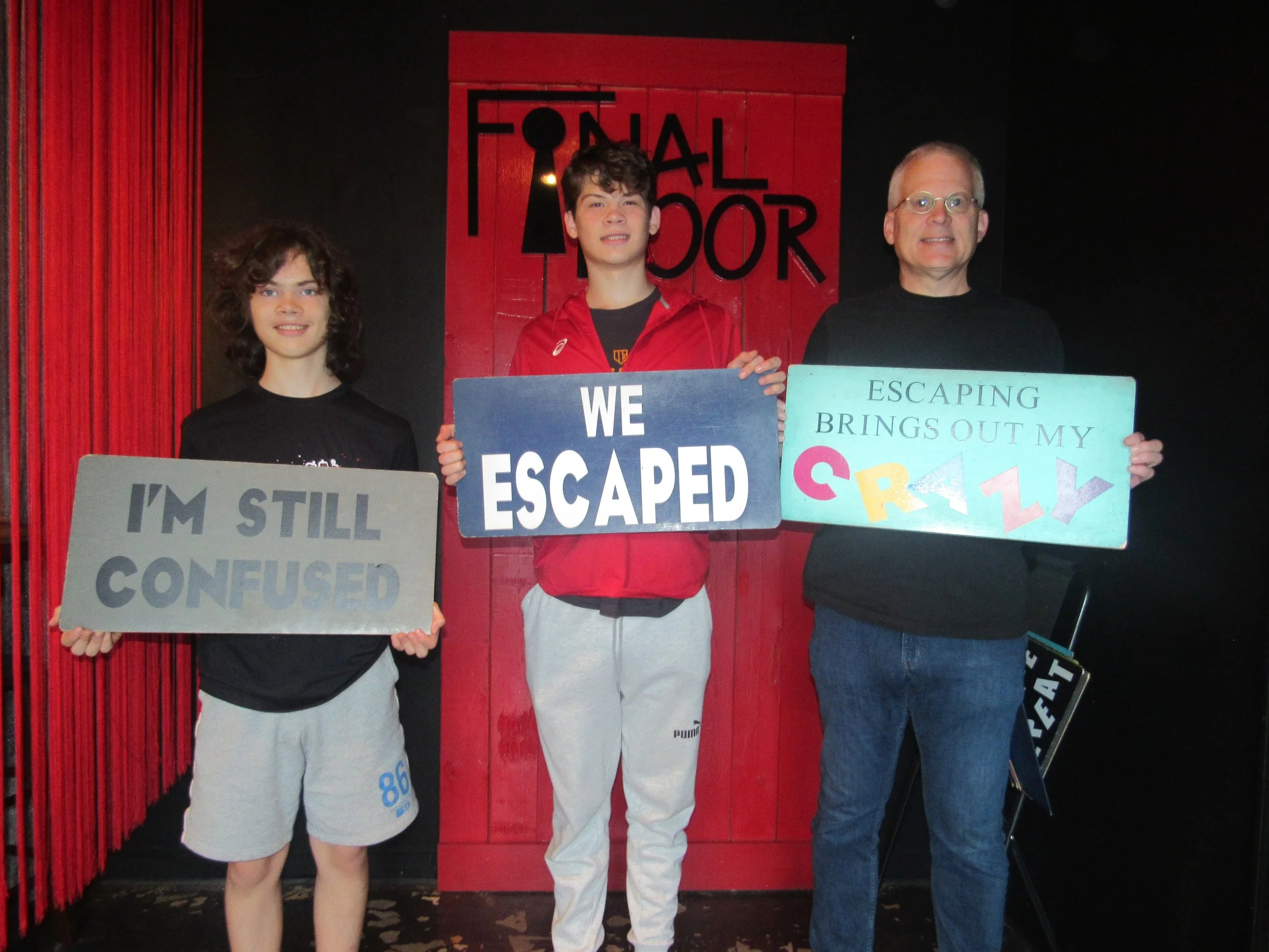 the-final-door-escape-room-columbia-sc-team-photos-11-21-23 (5).JPG