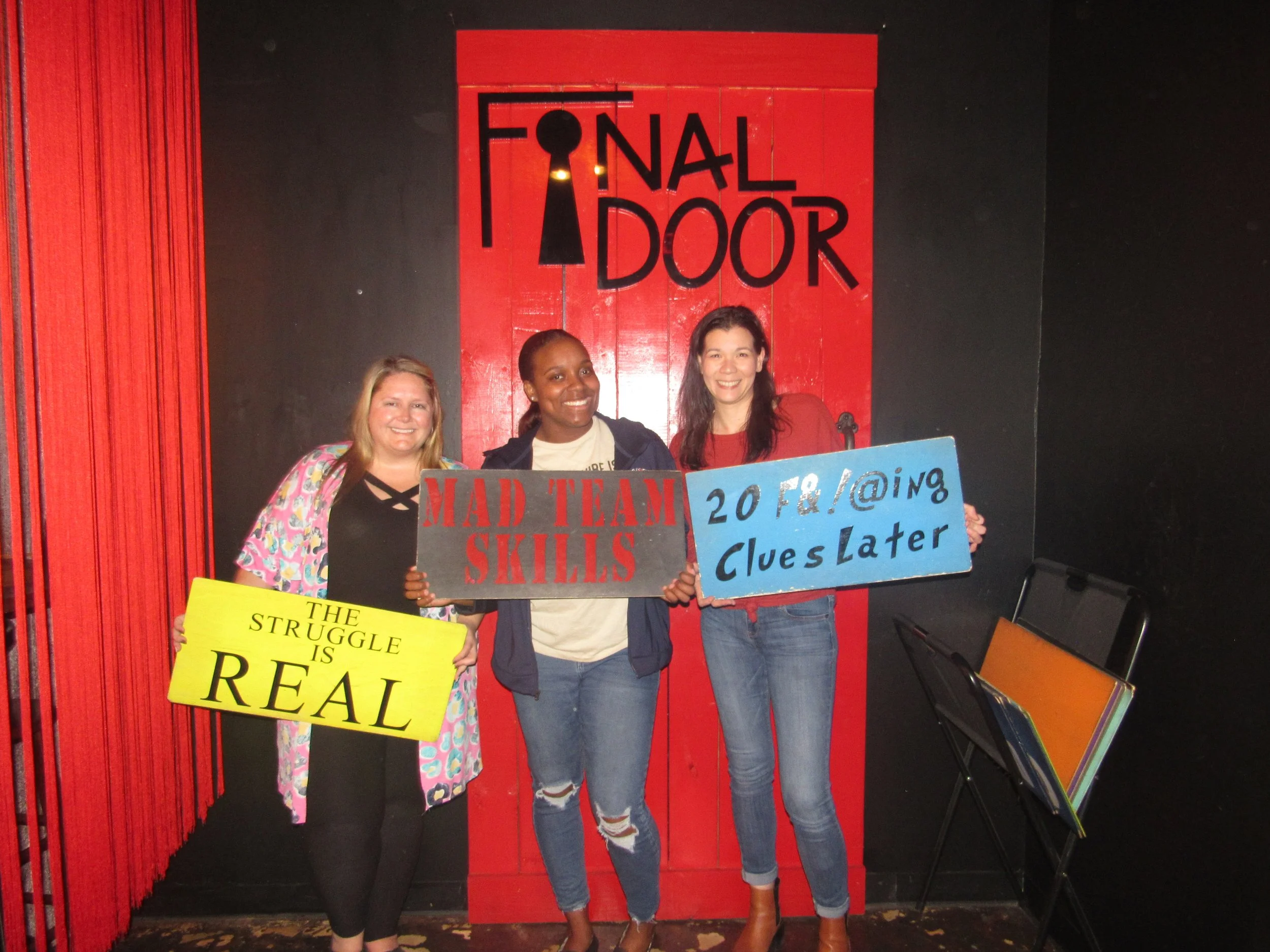the-final-door-escape-room-columbia-sc-team-photos-11-21-23 (10).JPG