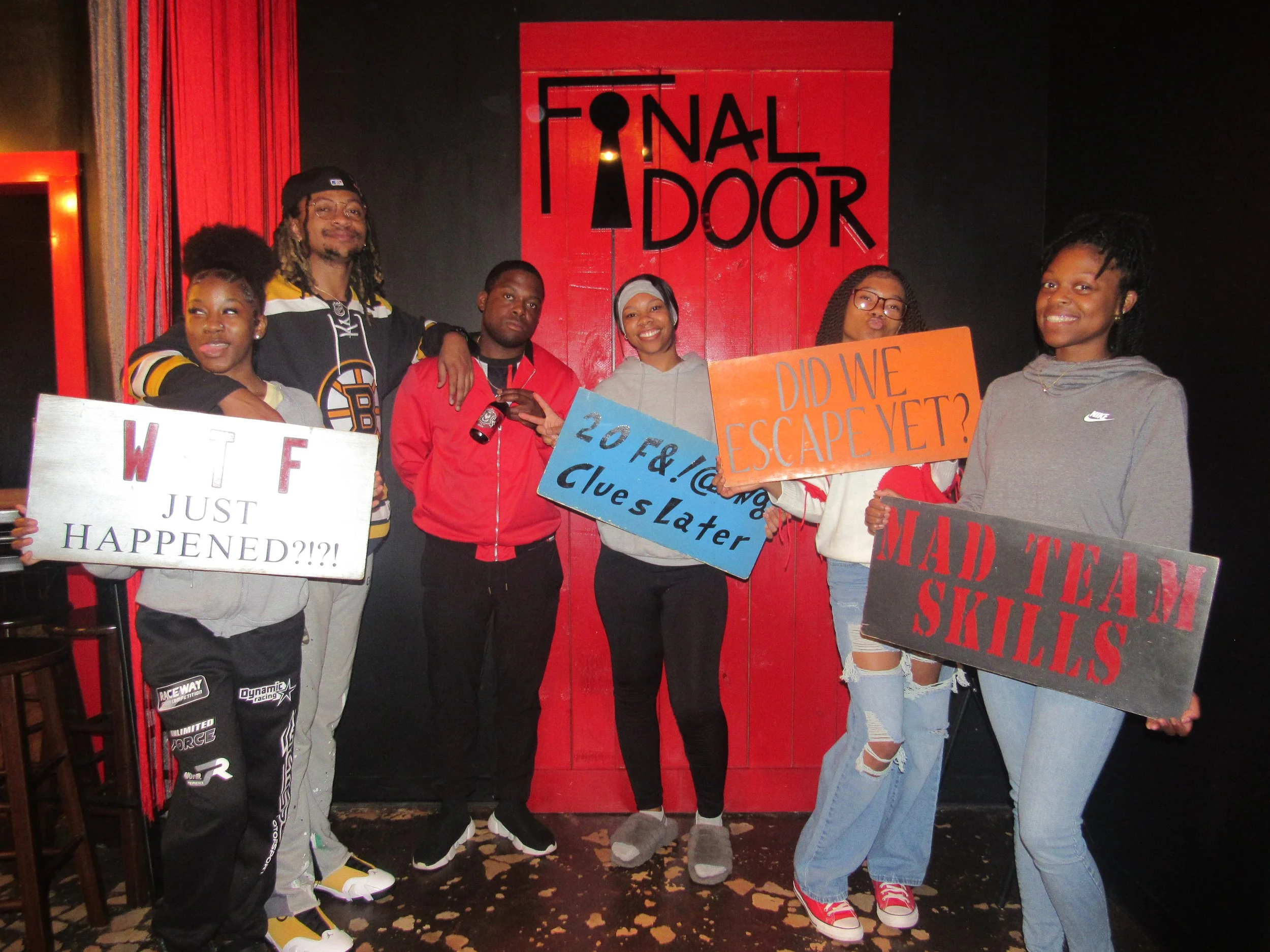 the-final-door-escape-room-columbia-sc-team-photos-11-21-23 (12).JPG