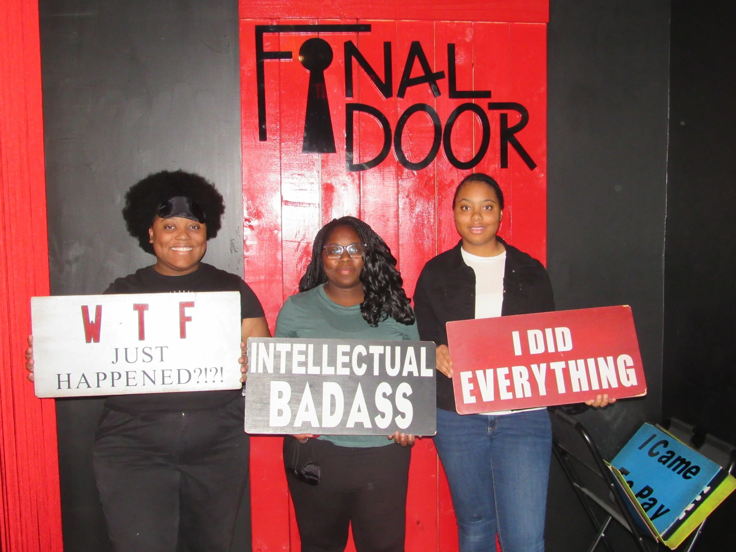 the-final-door-escape-room-columbia-sc-team-photos-12-02-23 (5).JPG