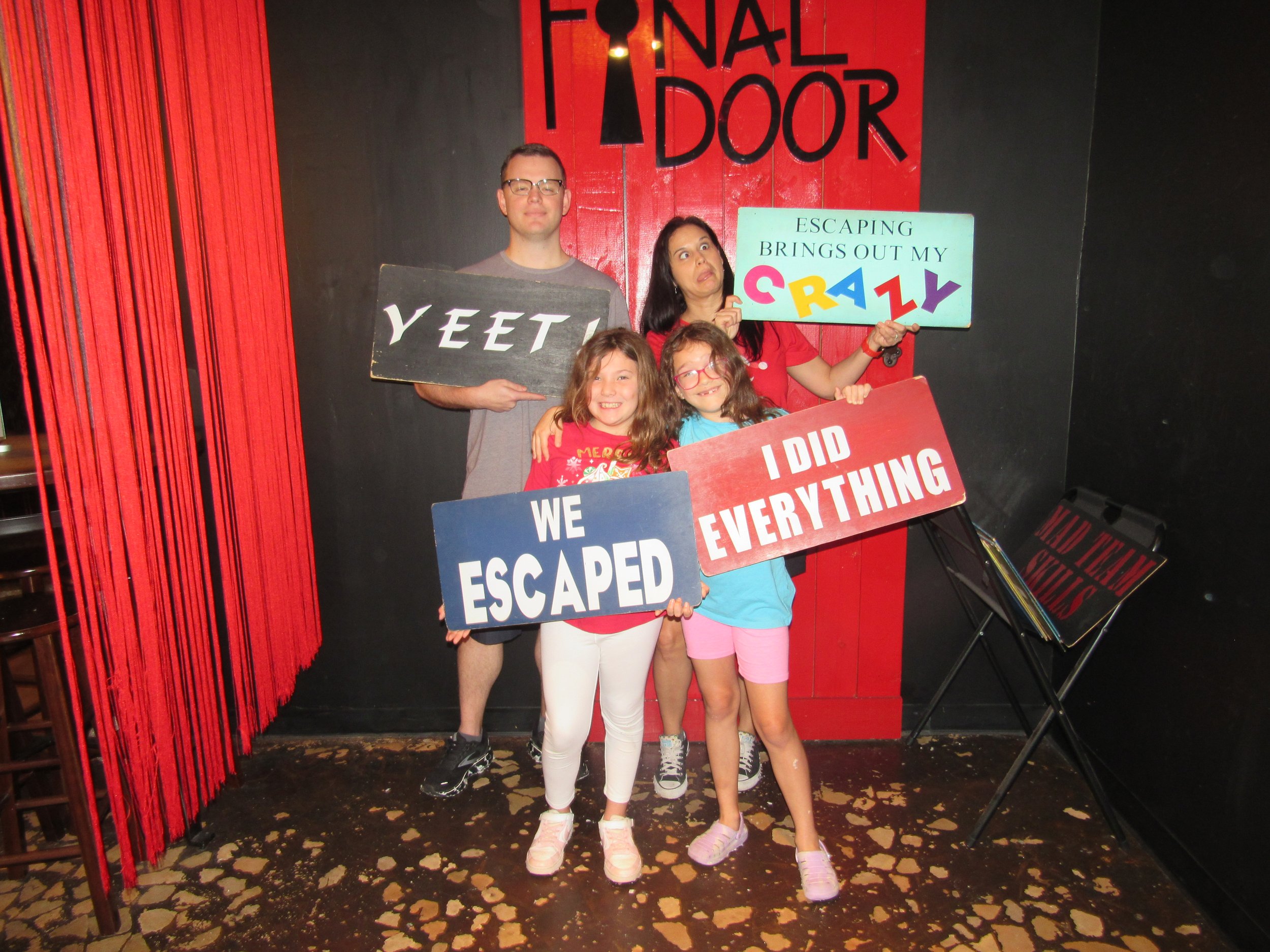 the-final-door-escape-room-columbia-sc-team-photos-12-02-23 (10).JPG