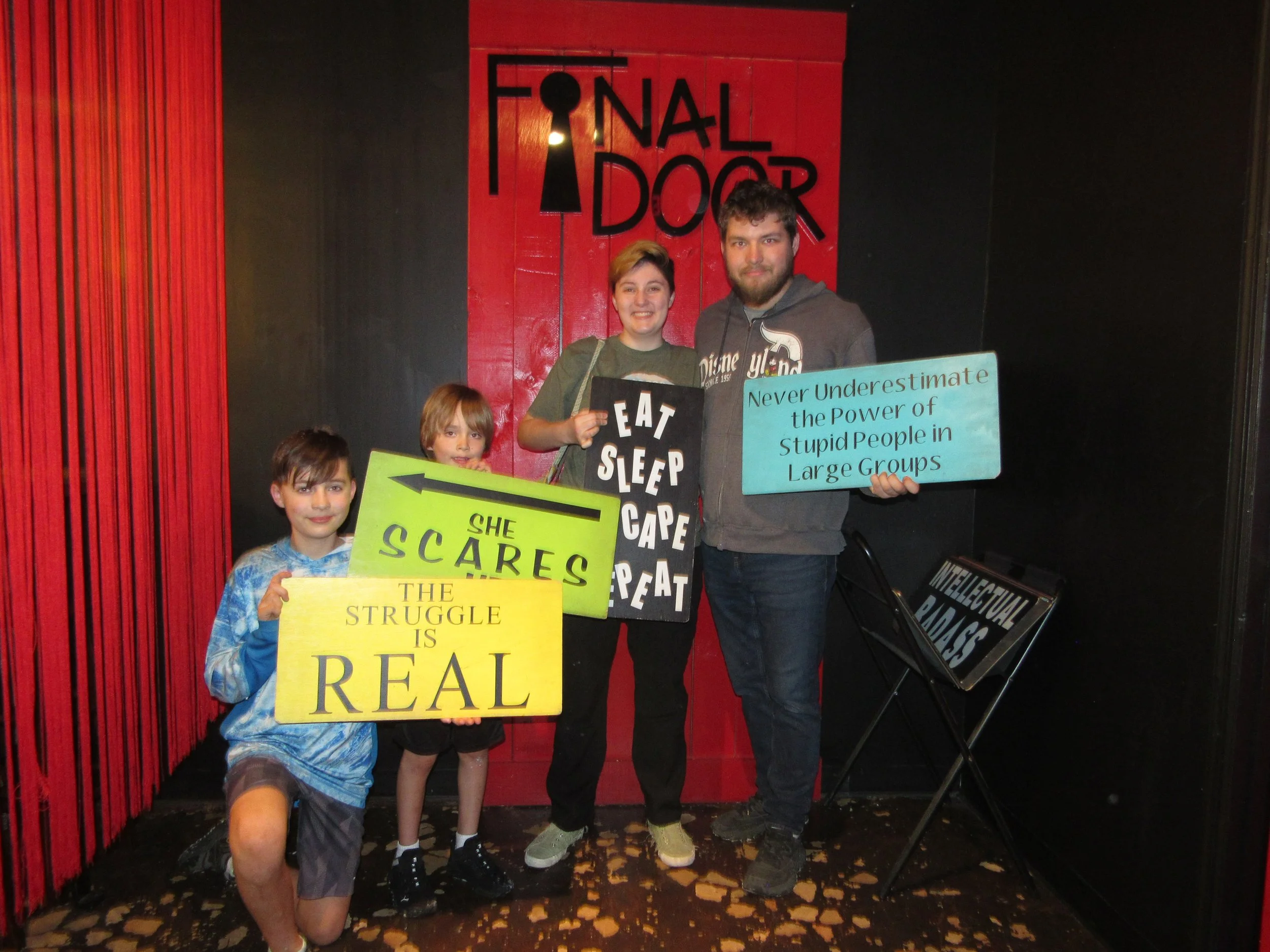 the-final-door-escape-room-columbia-sc-team-photos-12-02-23 (15).JPG