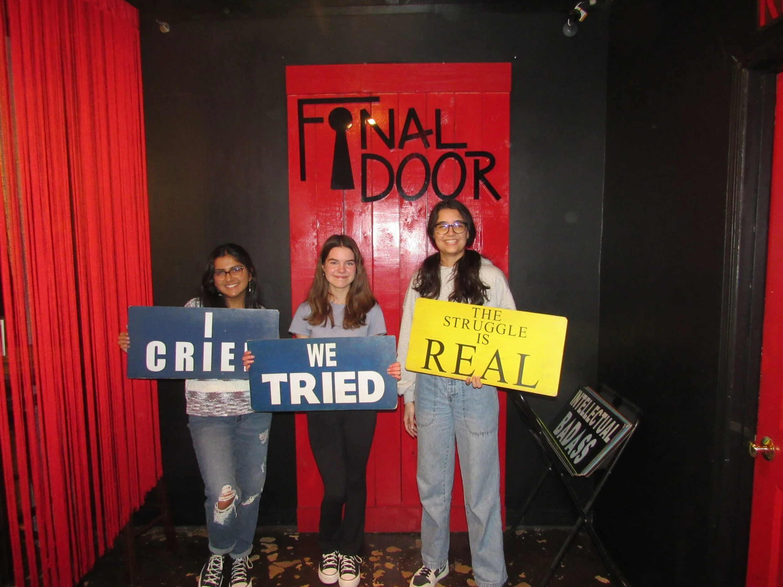 the-final-door-escape-room-columbia-sc-team-photos-12-02-23 (17).JPG