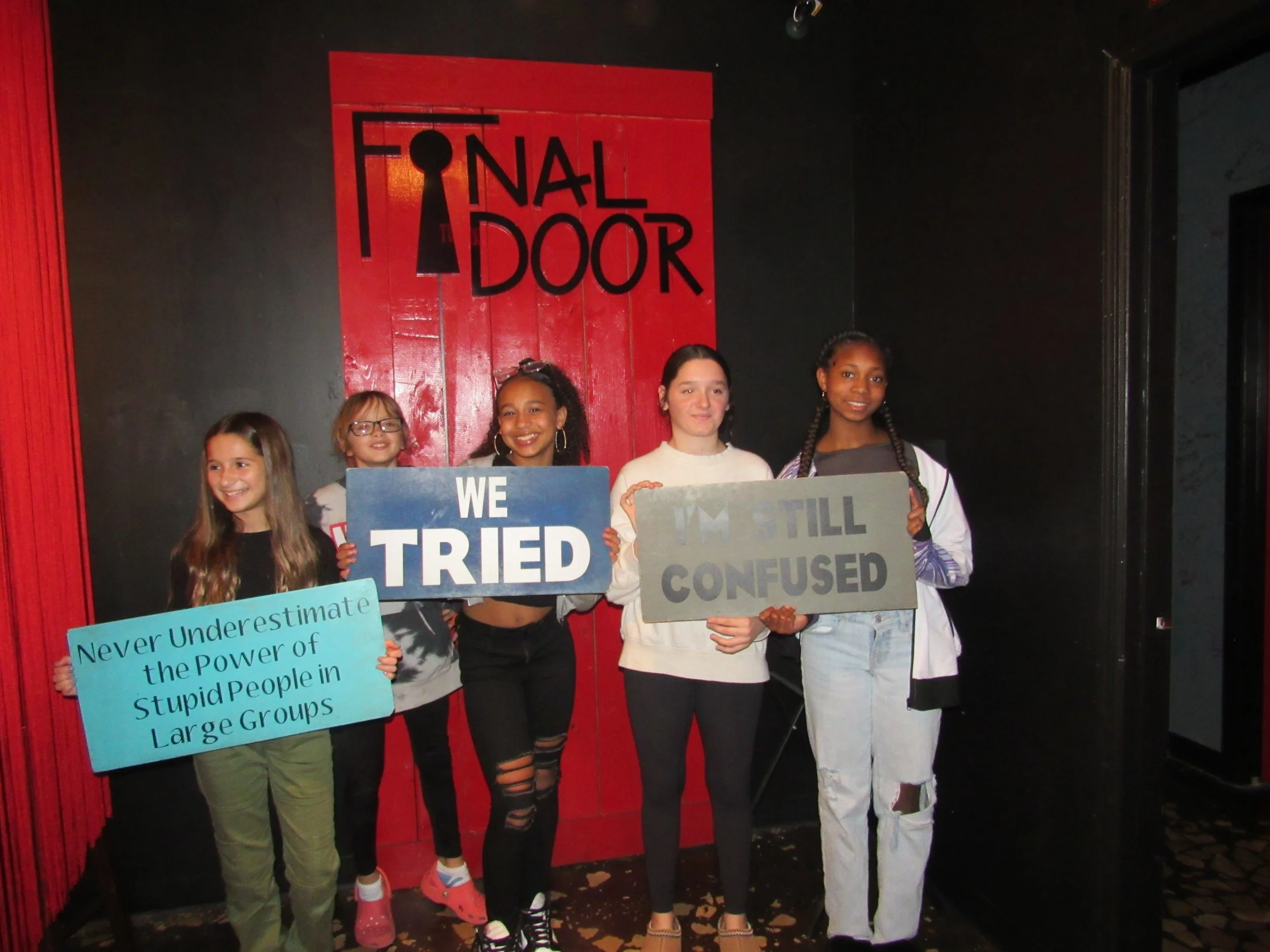 the-final-door-escape-room-columbia-sc-team-photos-12-02-23 (20).JPG