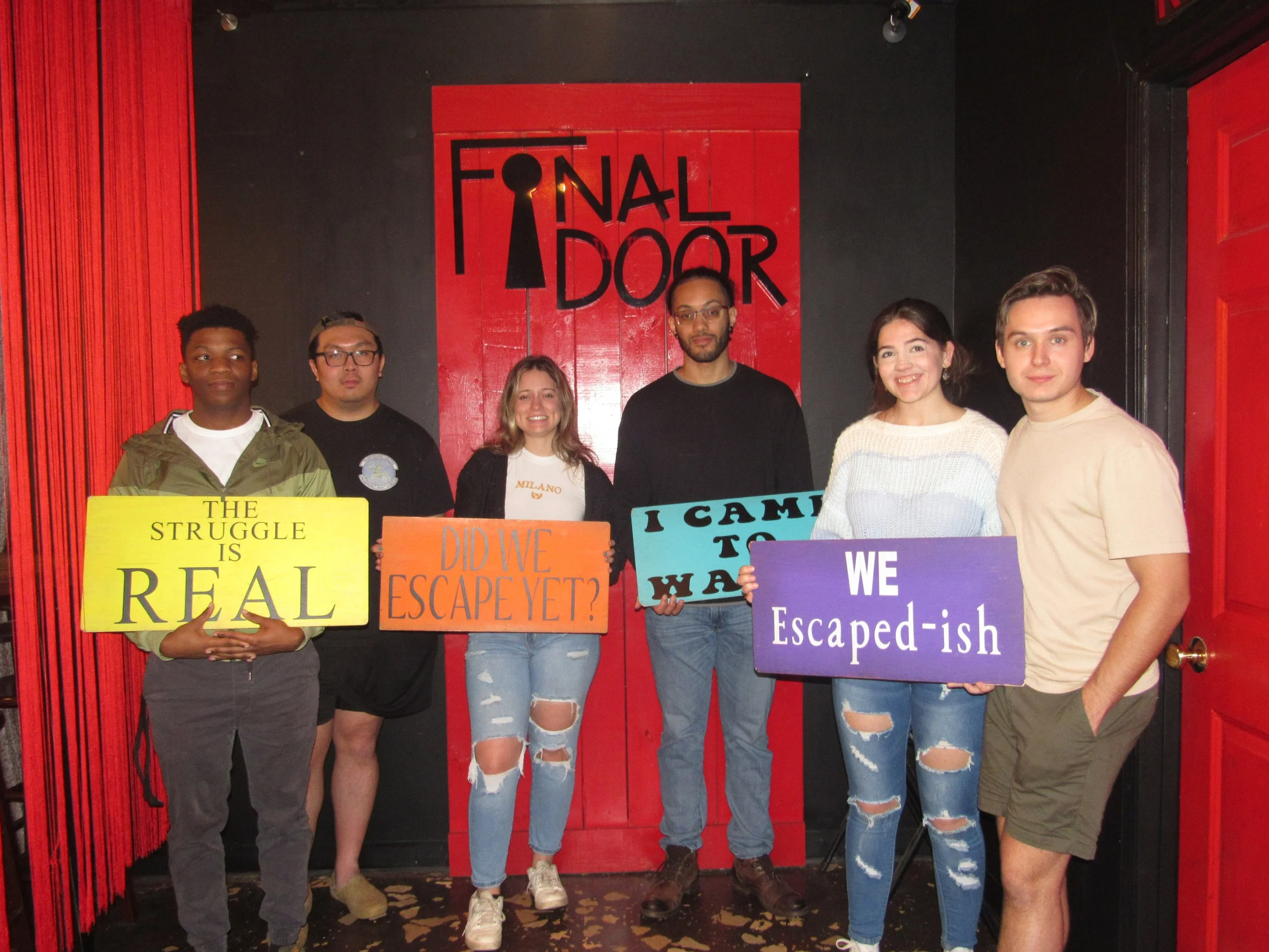 the-final-door-escape-room-columbia-sc-team-photos-12-09-23 (10).JPG
