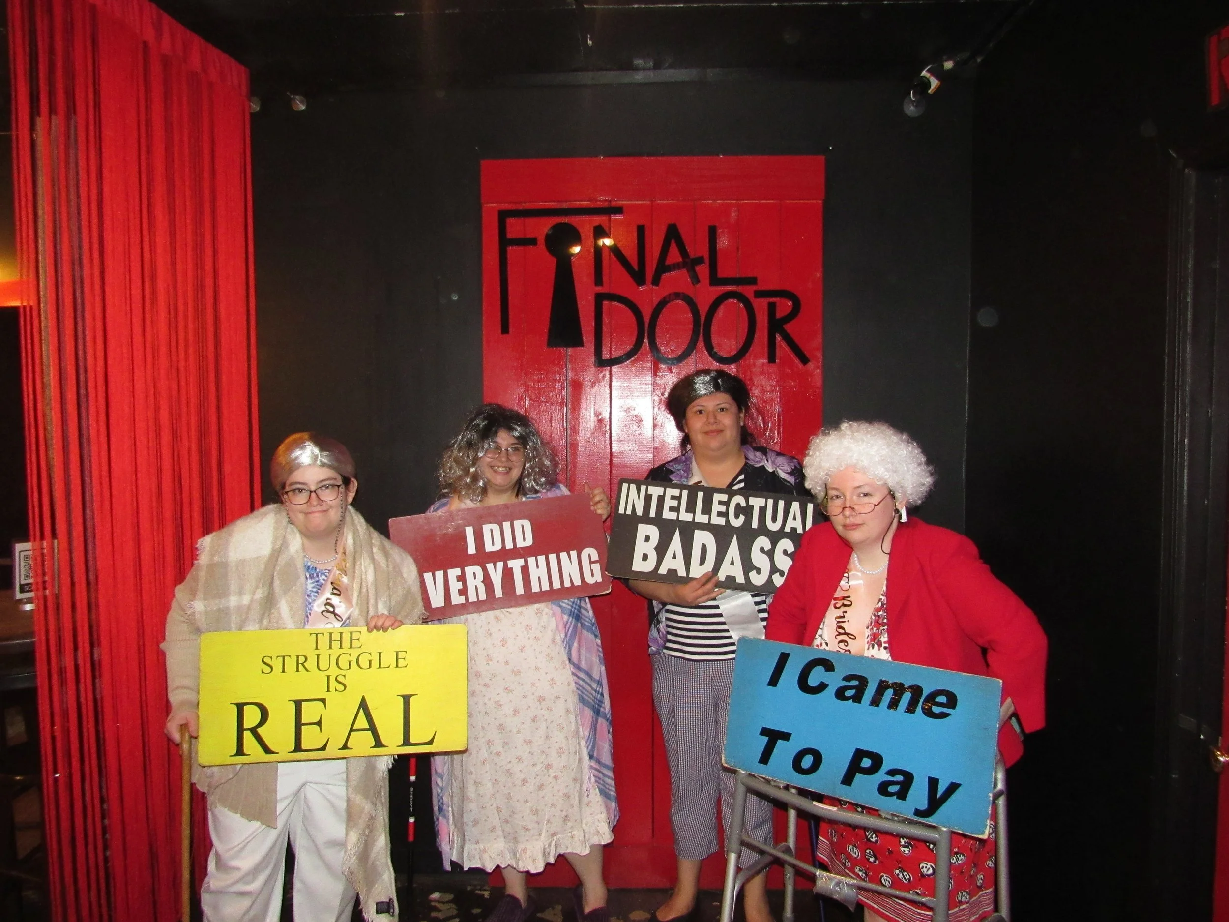 the-final-door-escape-room-columbia-sc-team-photos-12-14-23 (5).JPG
