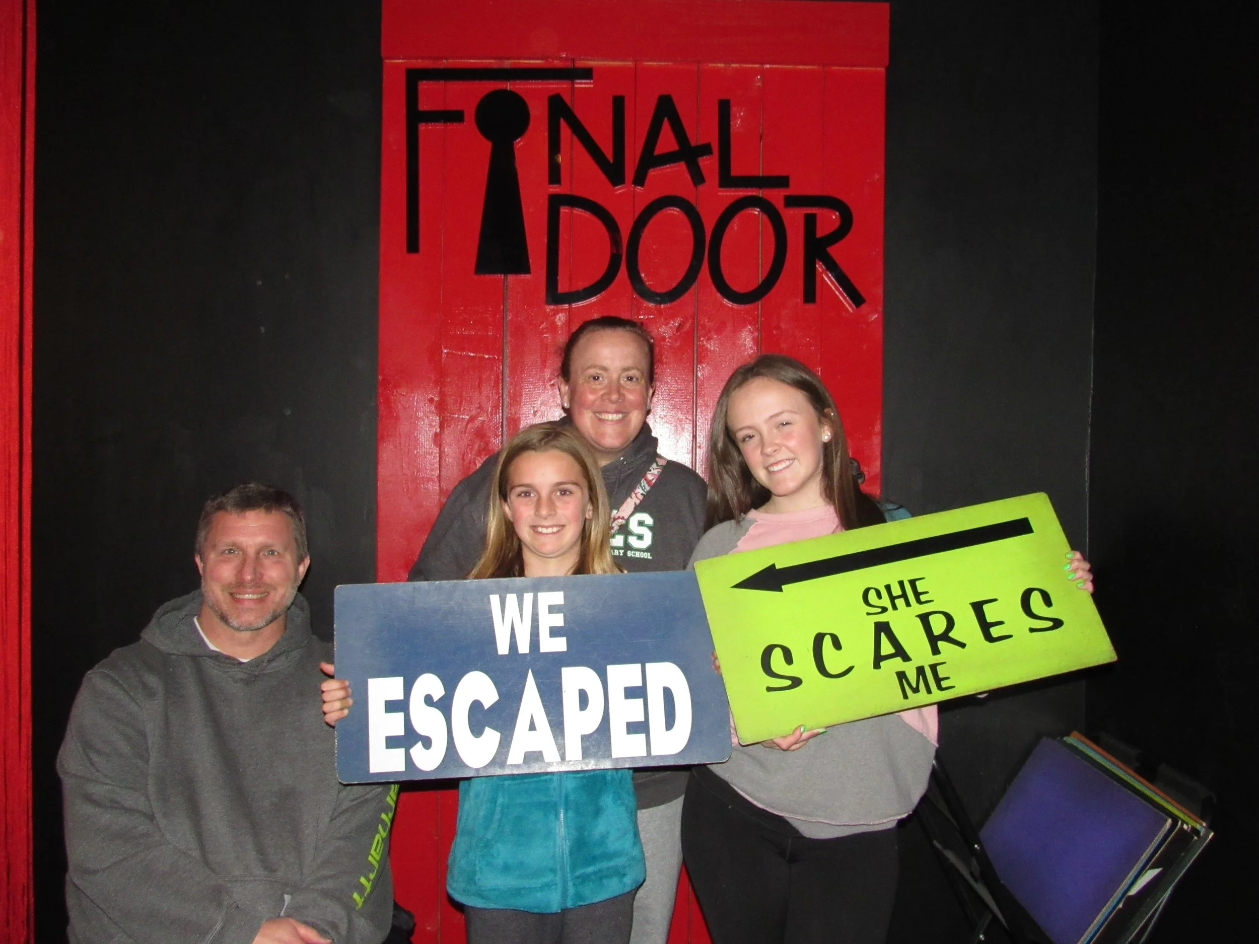 the-final-door-escape-room-columbia-sc-team-photos-12-120-23 (5).JPG