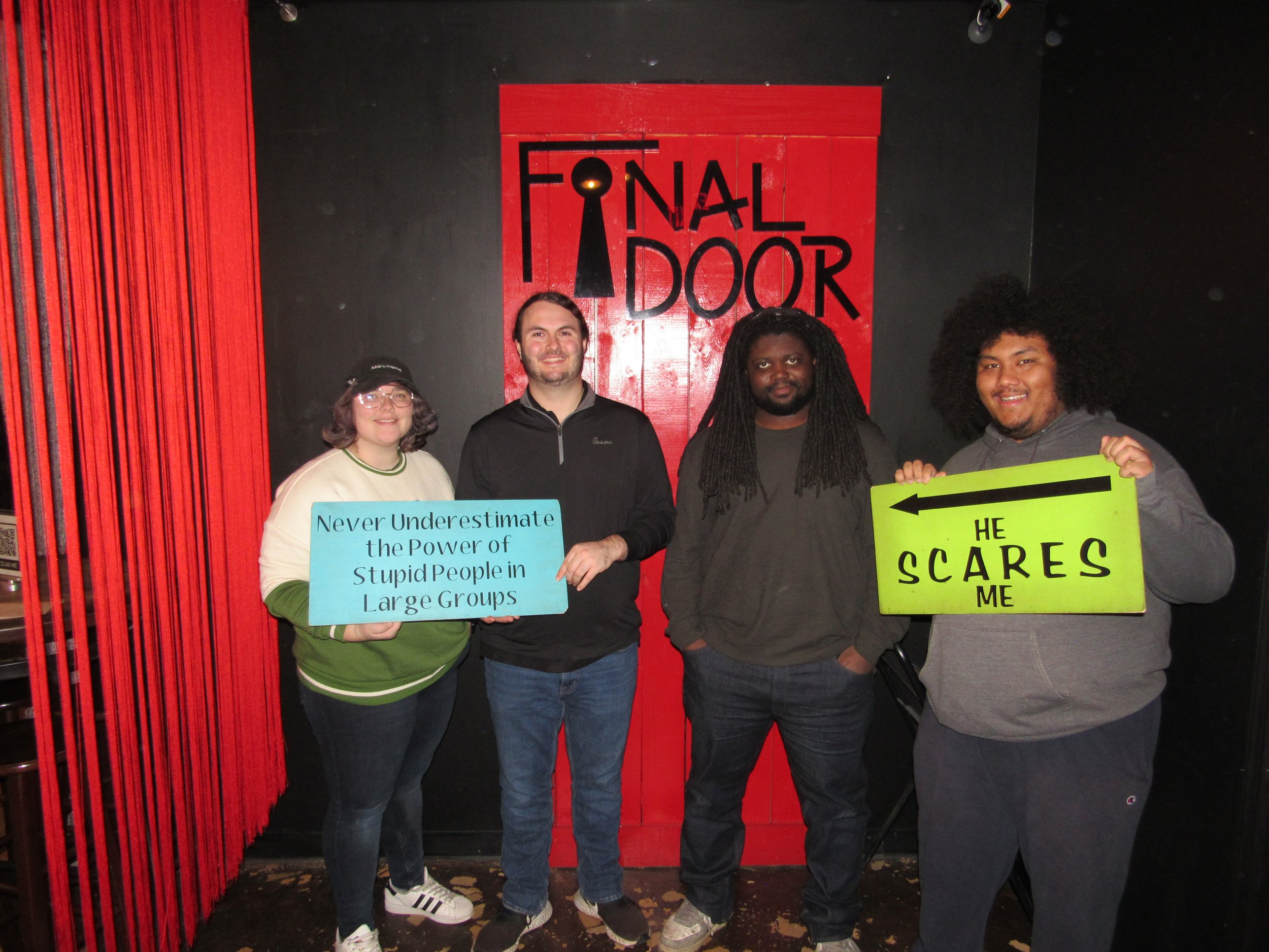 the-final-door-escape-room-columbia-sc-team-photos-12-120-23 (8).JPG