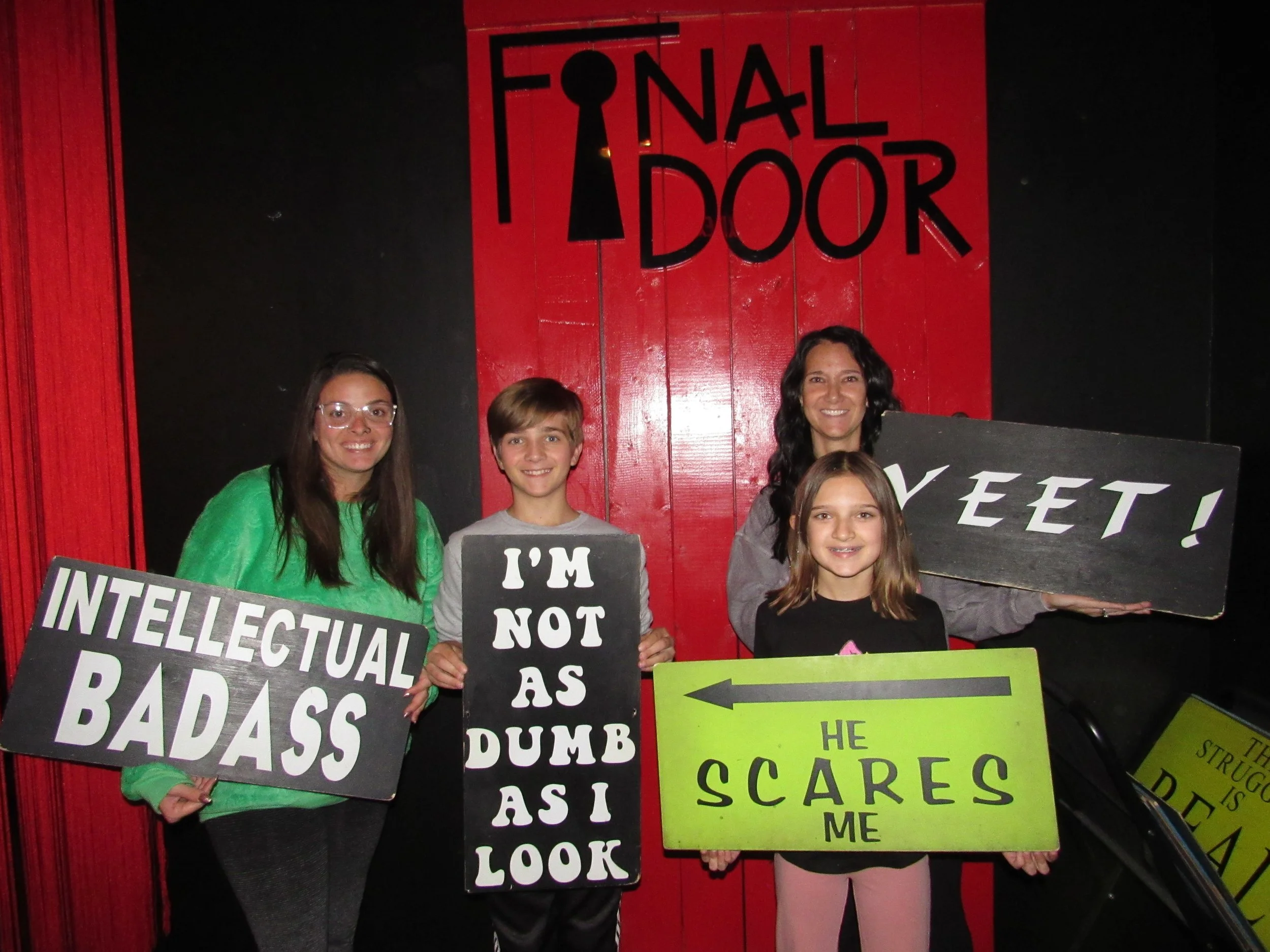 the-final-door-escape-room-columbia-sc-team-photos-12-21-23 (11).JPG