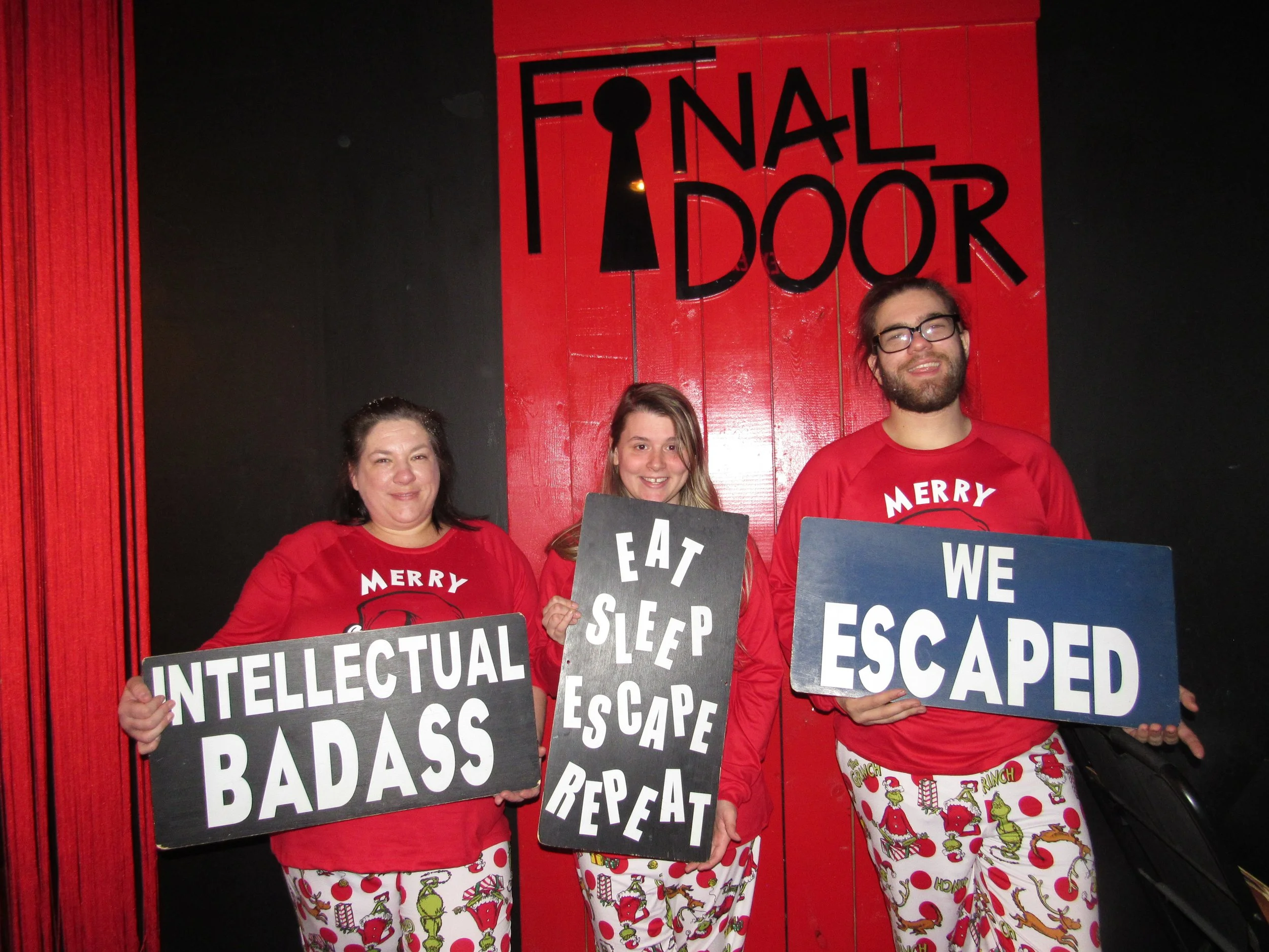 the-final-door-escape-room-columbia-sc-team-photos-12-22-23 (8).JPG