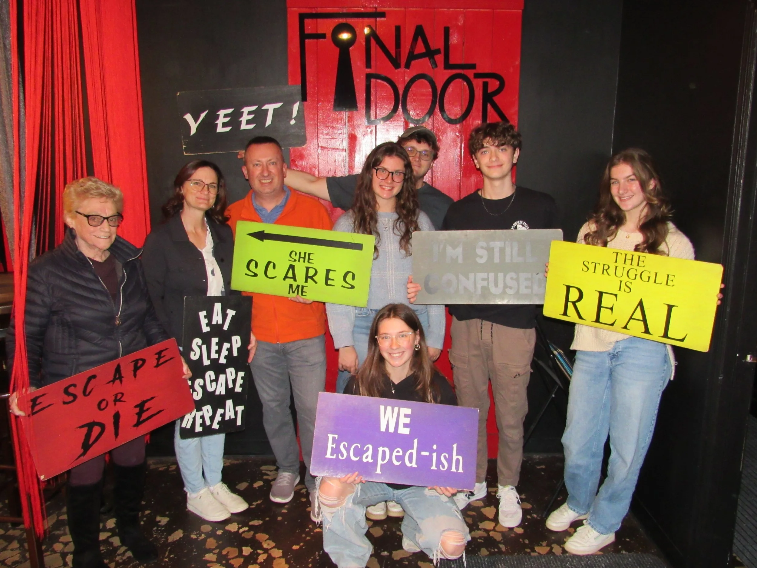 the-final-door-escape-room-columbia-sc-team-photos-12-23-23 (12).JPG