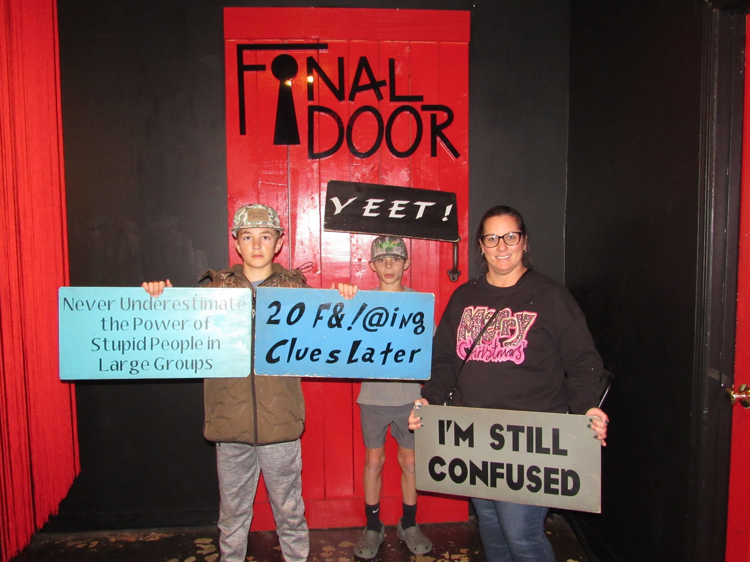 the-final-door-escape-room-columbia-sc-team-photos-12-23-23 (13).JPG