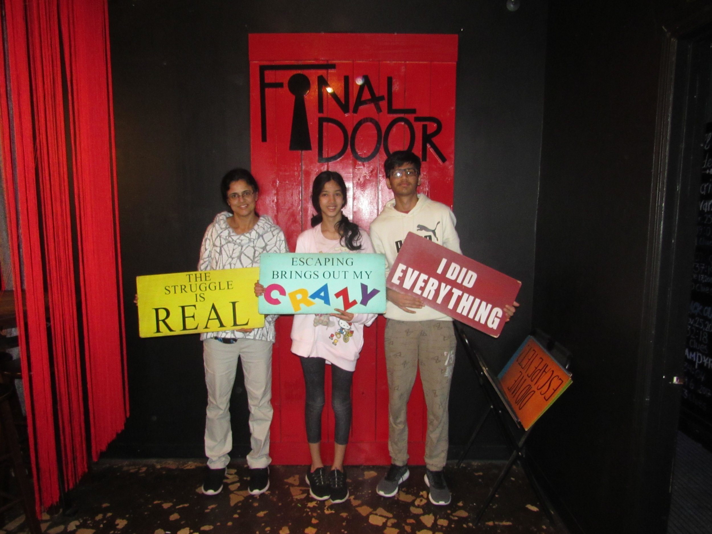 the-final-door-escape-room-columbia-sc-team-photos-12-27-23 (7).JPG