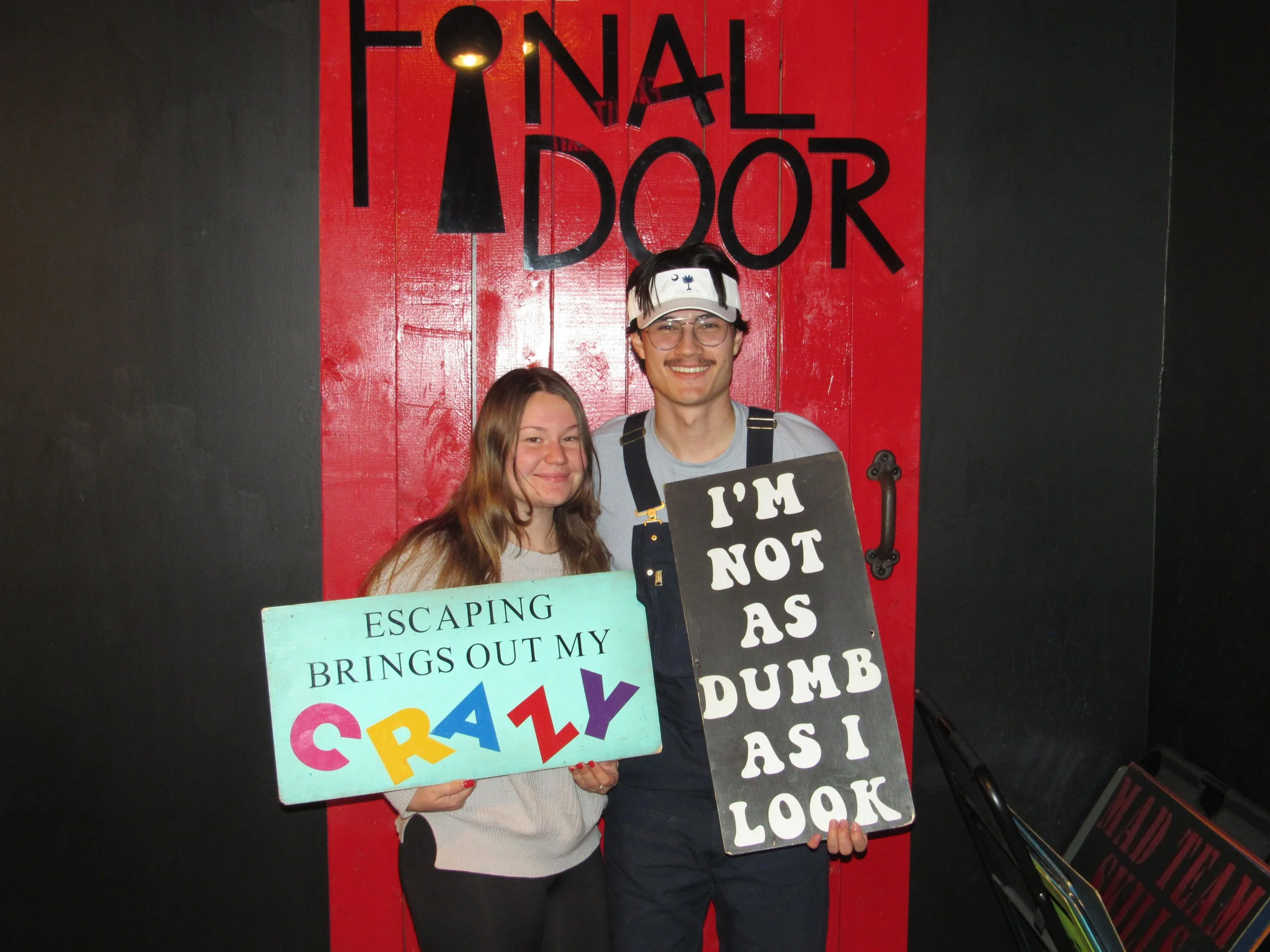 the-final-door-escape-room-columbia-sc-team-photos-01-06-24 (4).JPG